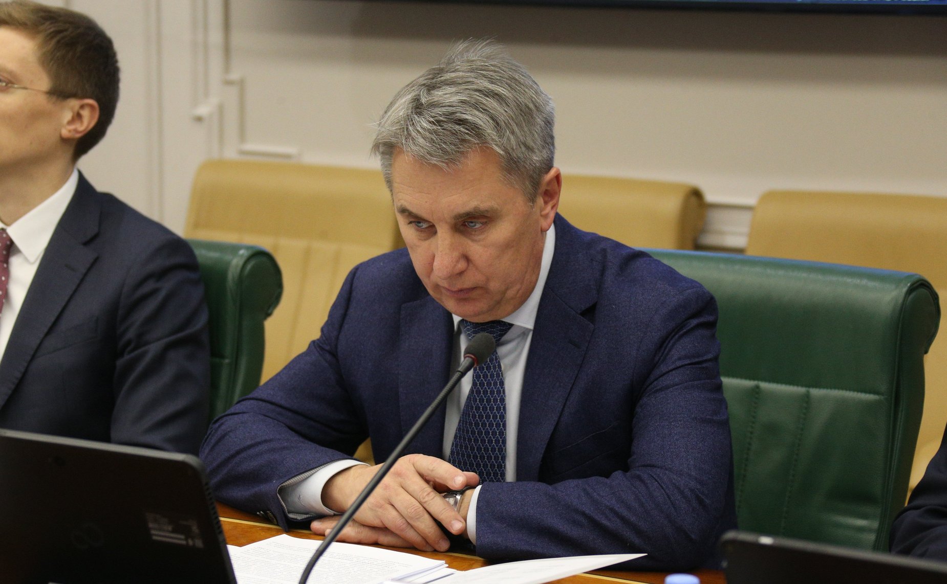 Круглый стол на тему «Развитие линейного судоходства на внутренних водных путях и эффективное использование возможностей внутреннего водного транспорта для развития грузовых и пассажирских перевозок в РФ»