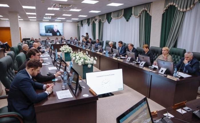 Андрей Хапочкин принял участие в открытии весенней сессии регионального парламента