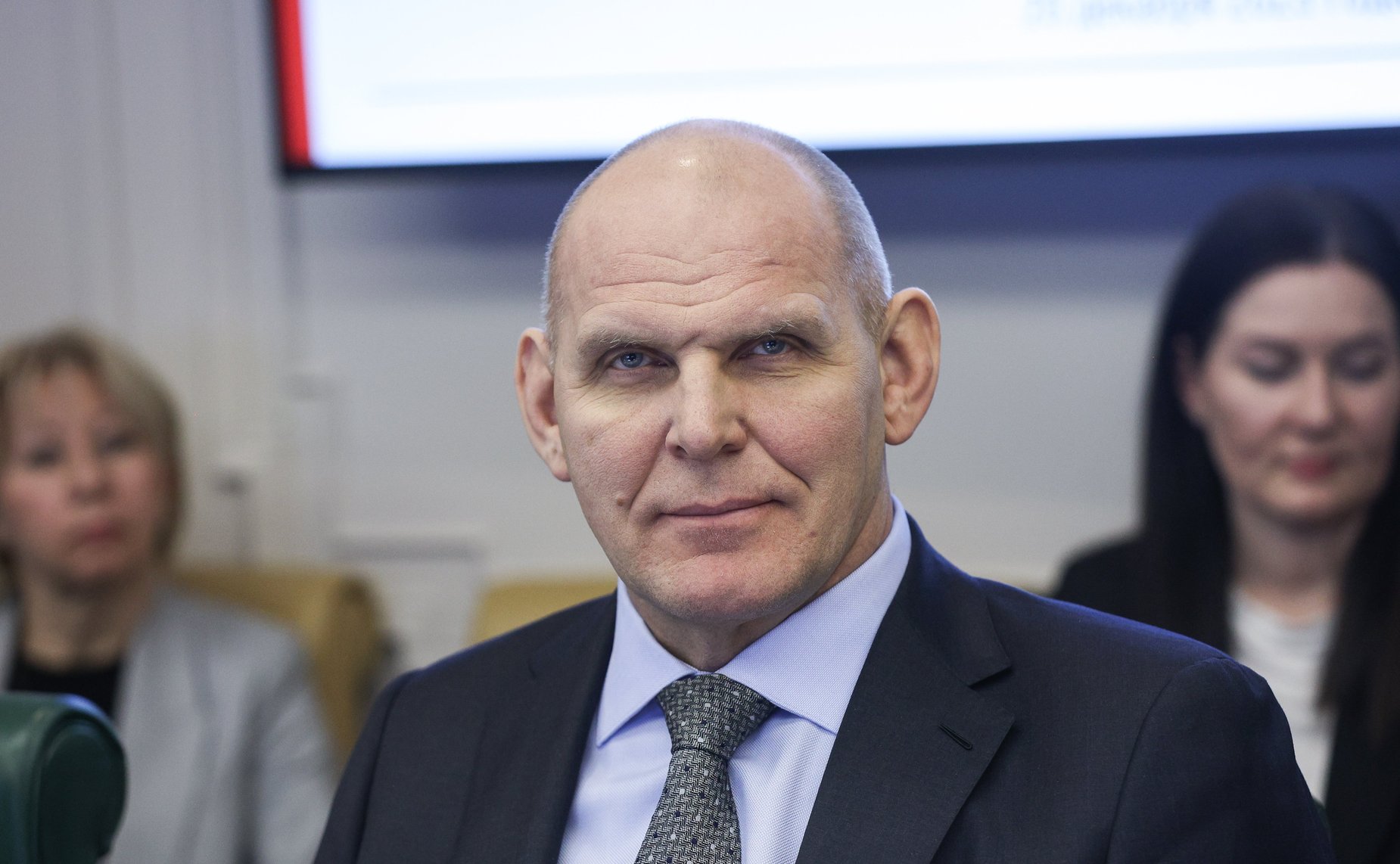 Александр Карелин