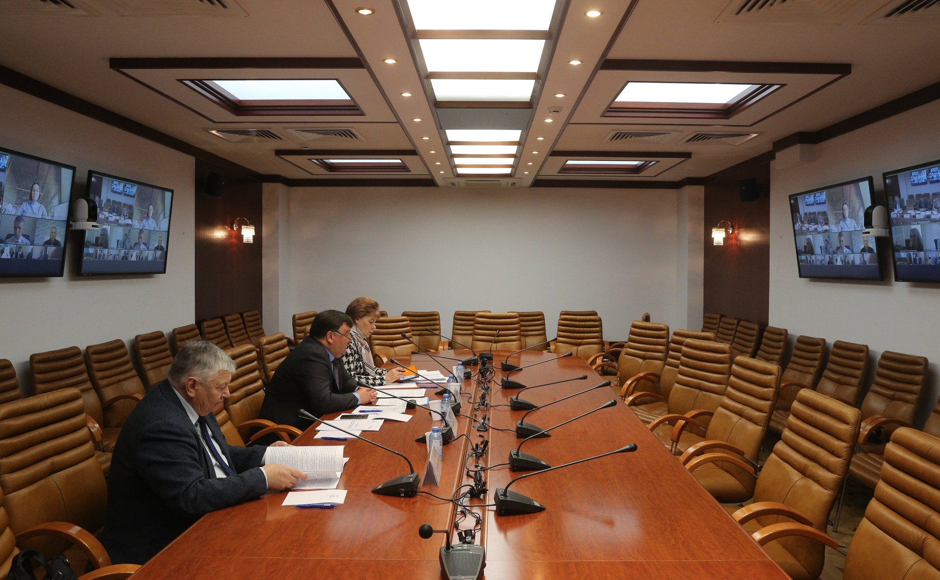 Совещание Комитета СФ по экономической политике на тему «Развитие деревянного домостроения в Российской Федерации»