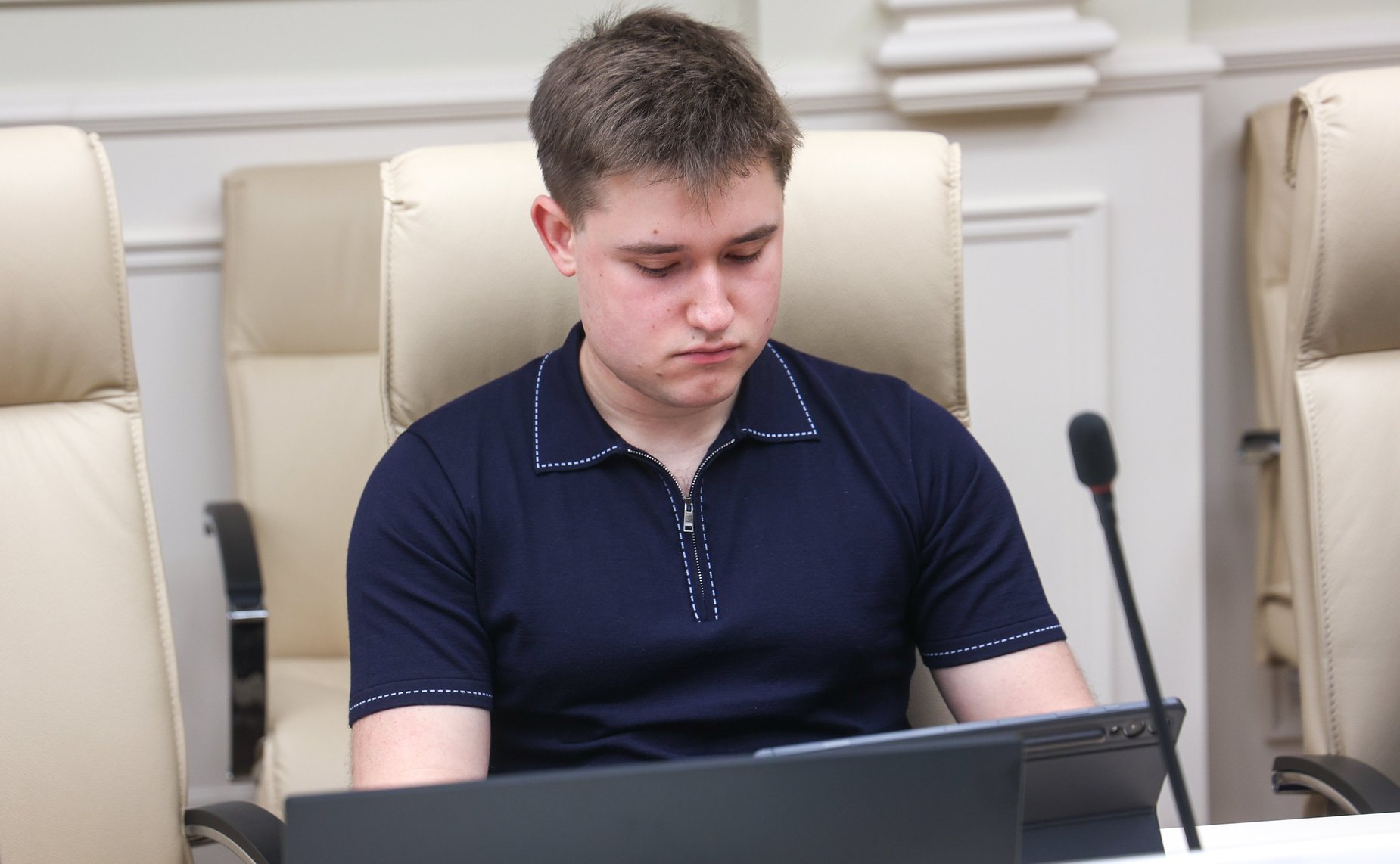 Круглый стол Комитета Совета Федерации по экономической политике совместно с Комитетом Совета Федерации по науке, образованию и культуре «Проблемы реализации национального проекта «Беспилотные авиационные системы». Подготовка кадров»