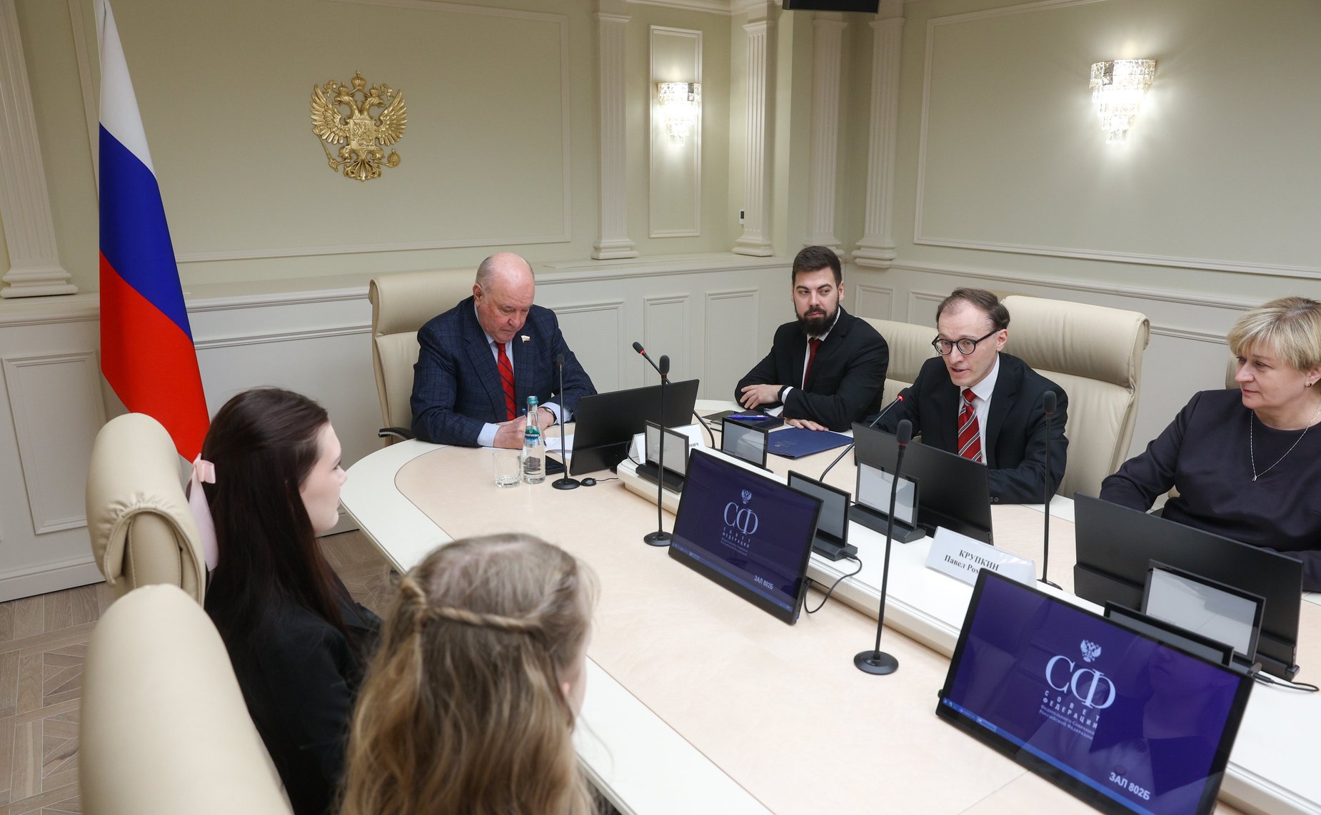 Встреча председателя Комитета Совета Федерации по международным делам Григория Карасина со студентами юридического факультета МГУ им. Ломоносова