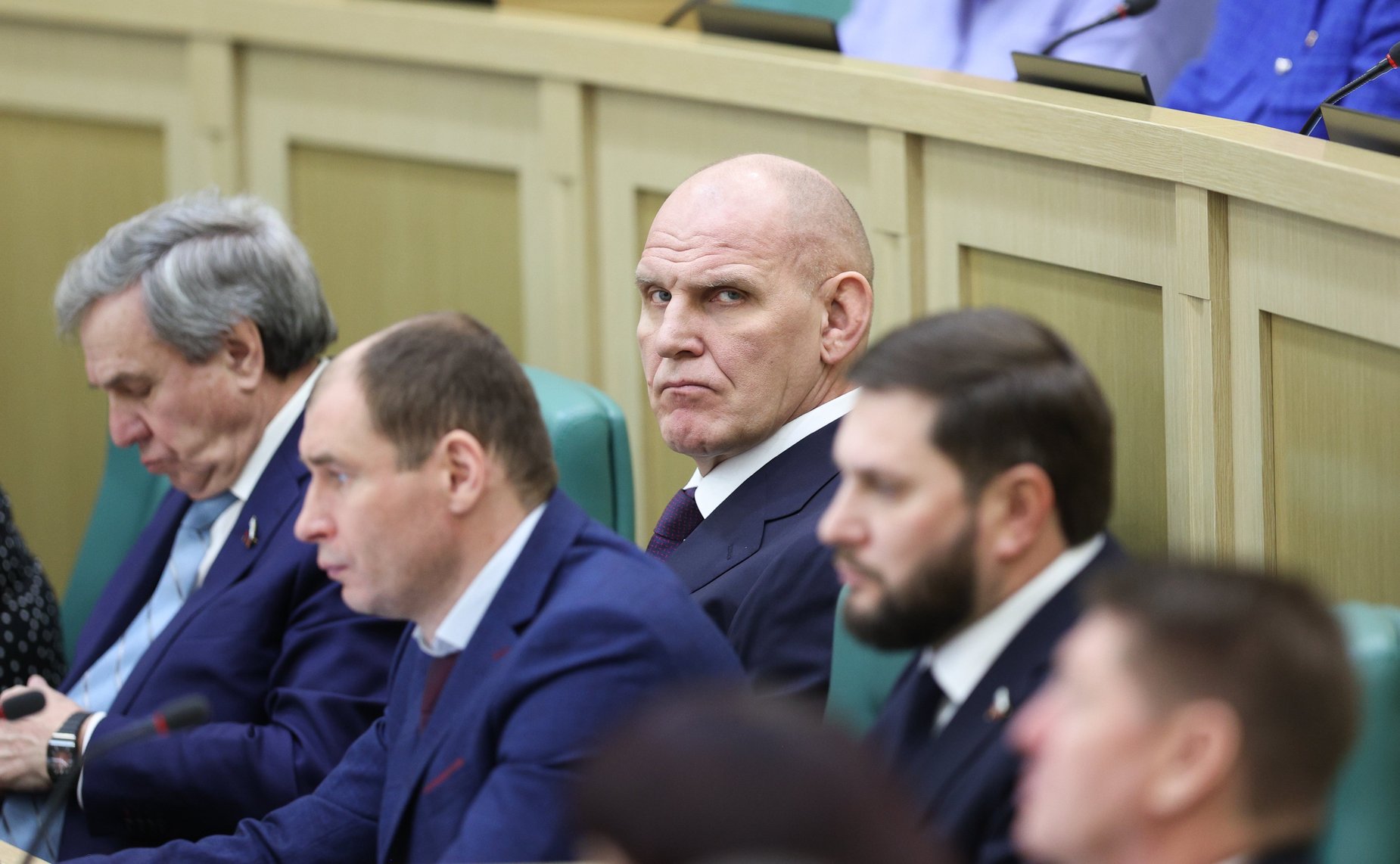 Александр Карелин