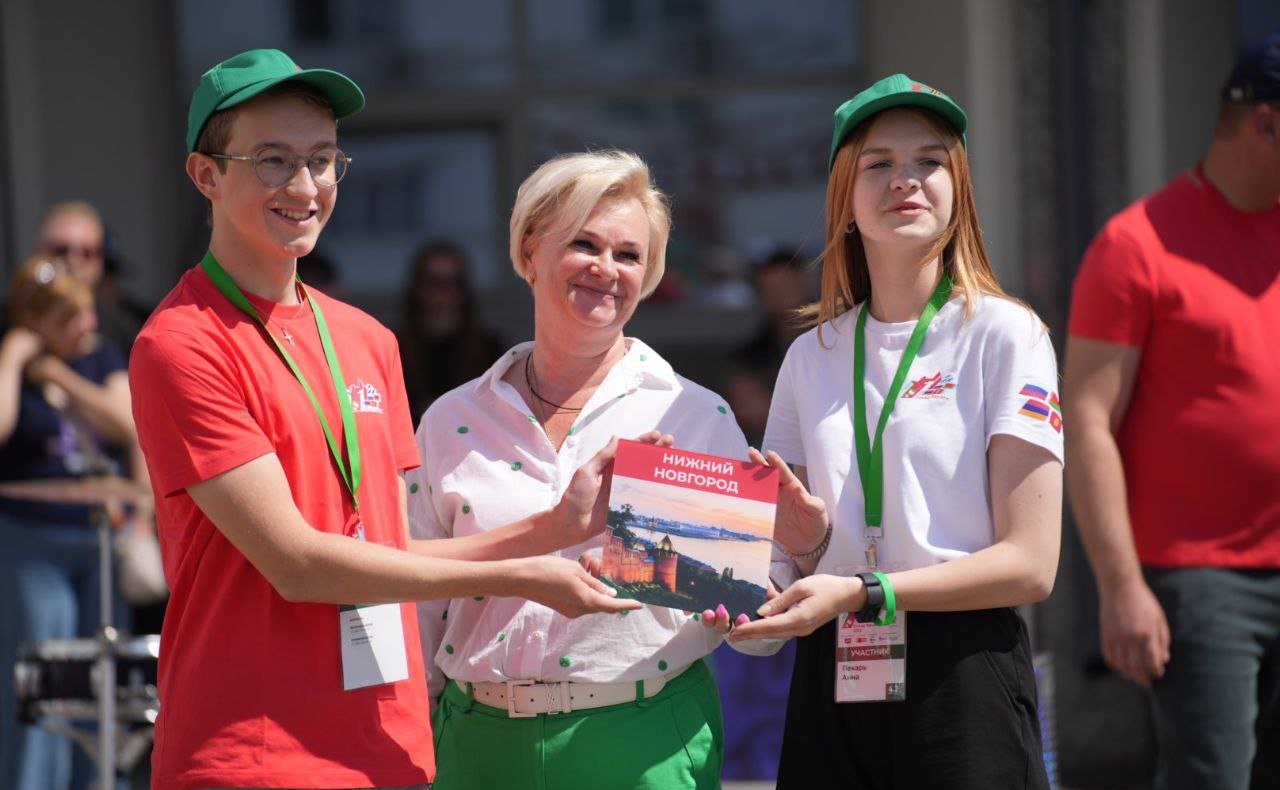 Сенаторы РФ Александр Вайнберг и Елена Писарева встретились с участниками «Поезда Памяти» в Нижнем Новгороде