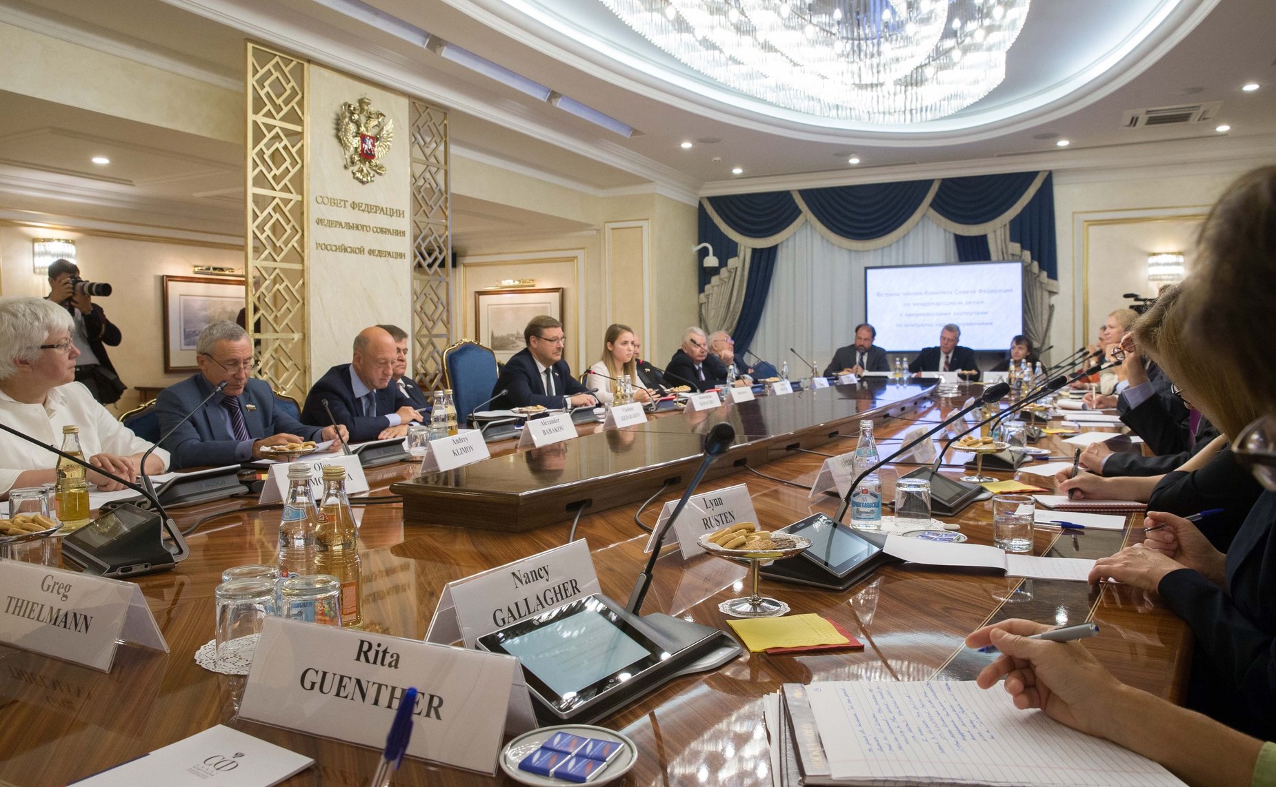 Встреча членов Комитета СФ по международным делам с американскими экспертами по контролю над вооружениями