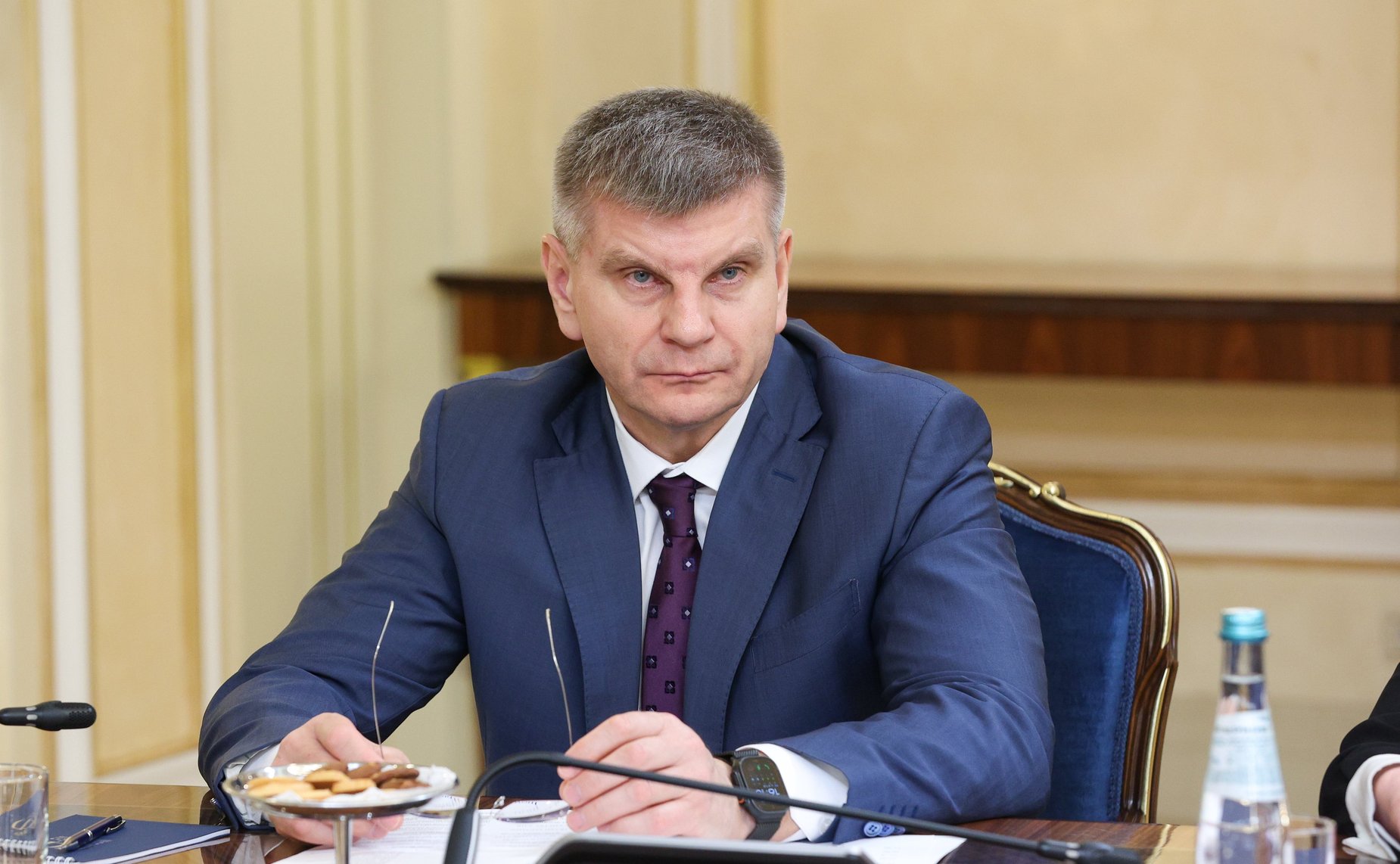 Геннадий Голов