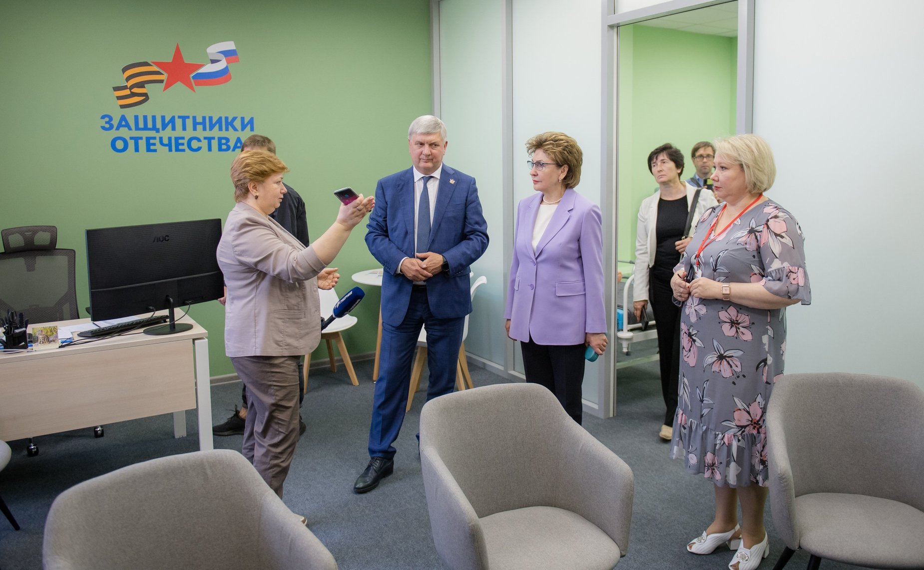 Галина Карелова обсудила реализацию летней оздоровительной кампании в Воронежской области