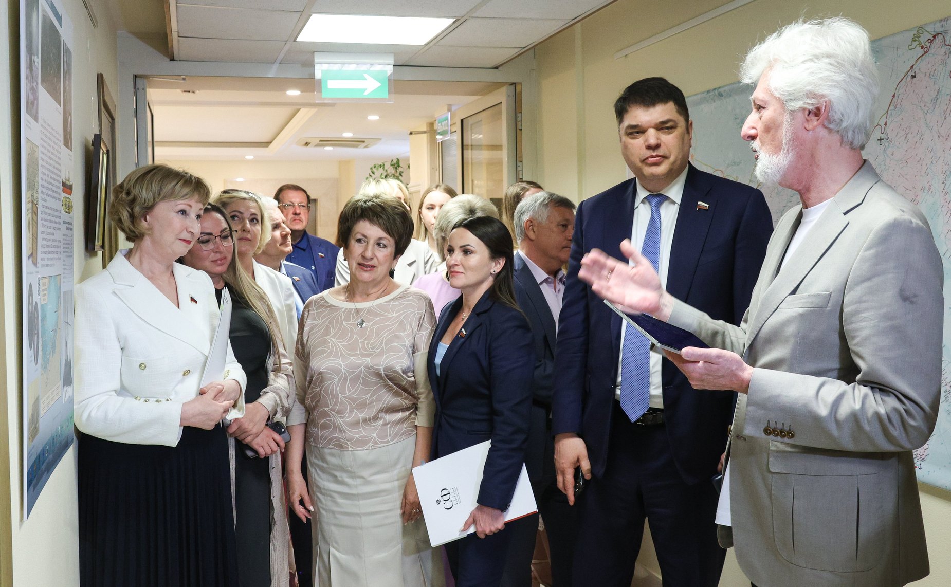 Открытие выставки, посвященной 90-летию начала освоения Арктики