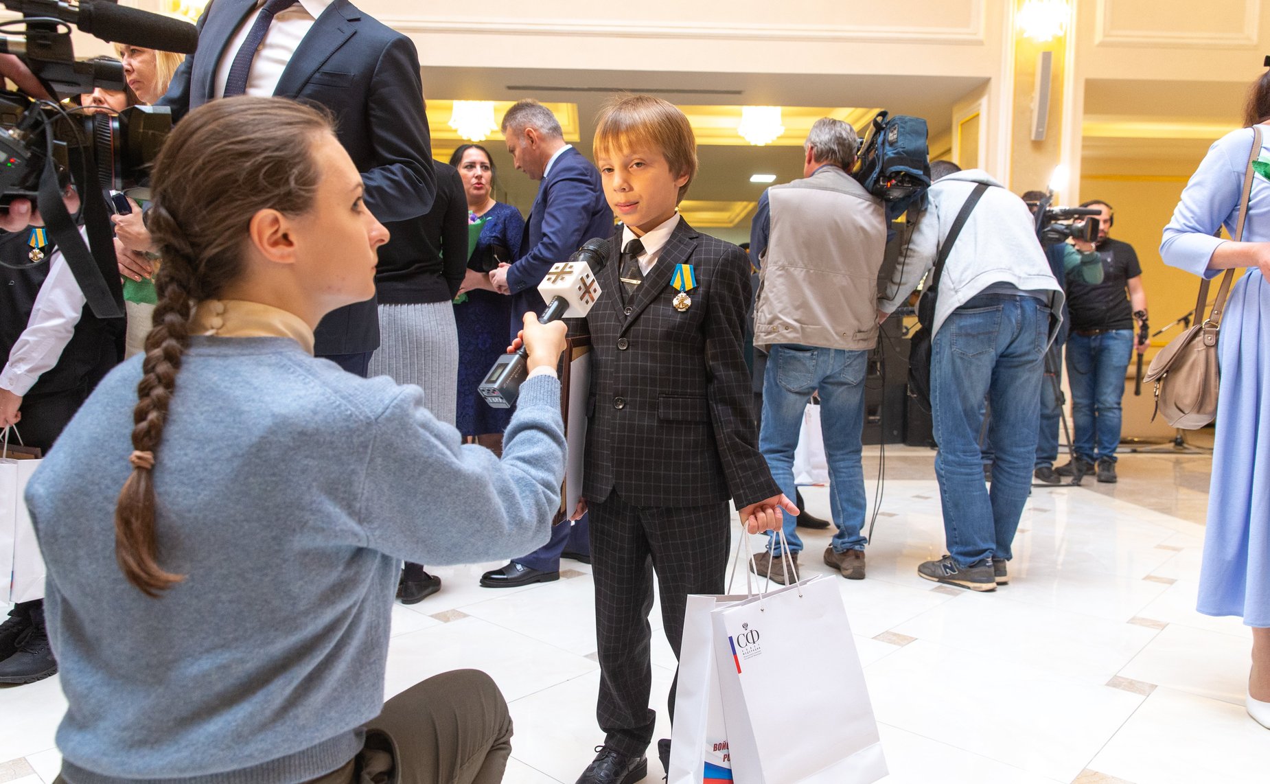 Торжественная церемония награждения детей и подростков, проявивших личное мужество в экстремальных ситуациях и спасших человеческие жизни