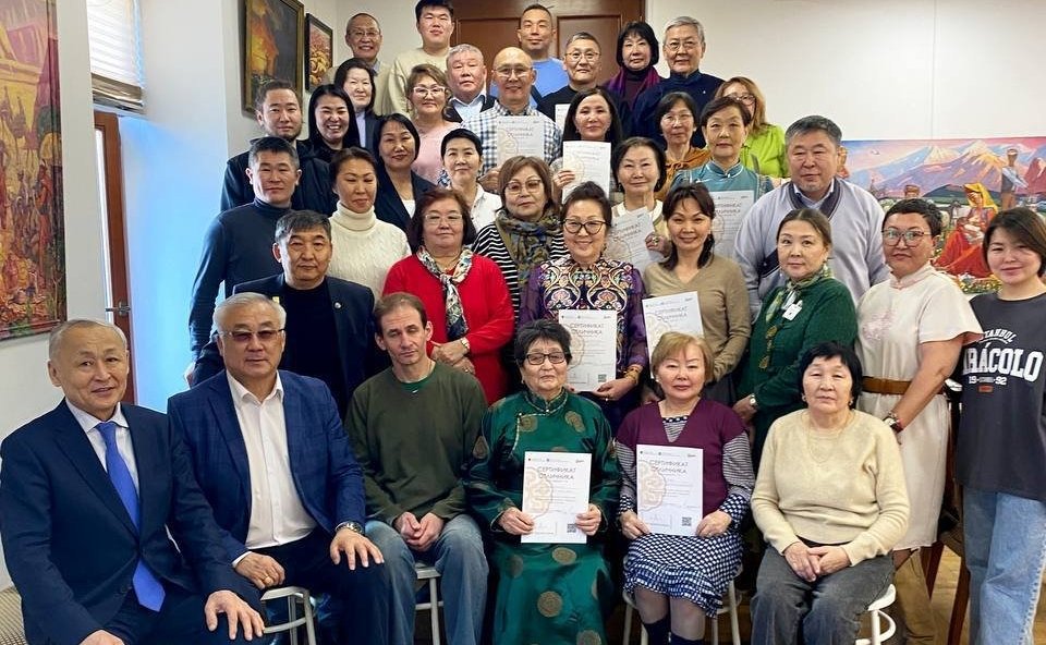 Баир Жамсуев принял участие во Всемирной социально значимой акции – Всебурятском диктанте «Эрдэм»