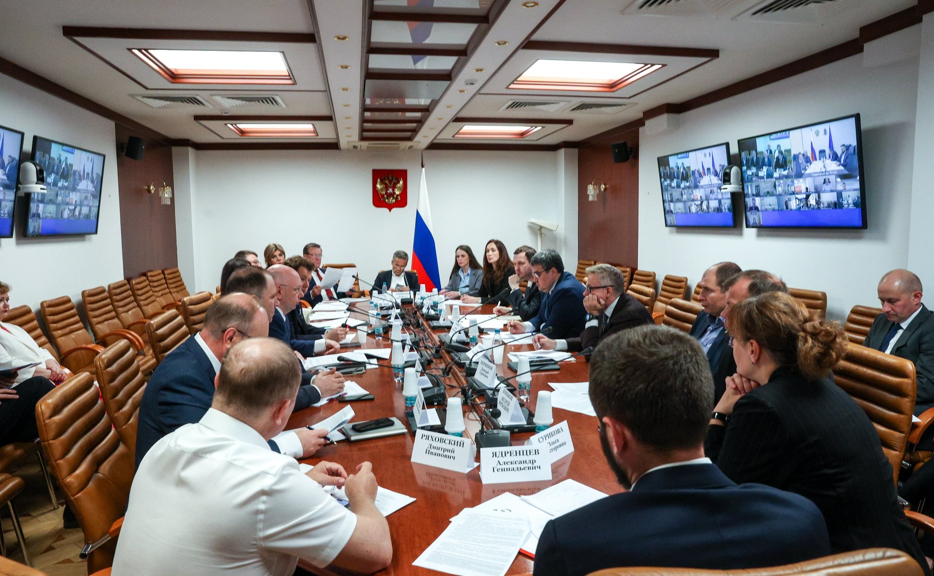 Круглый стол Комитета Совета Федерации по бюджету и финансовым рынкам на тему «Инвестиционный налоговый вычет как инструмент стимулирования инвестиционной активности в субъектах Российской Федерации»