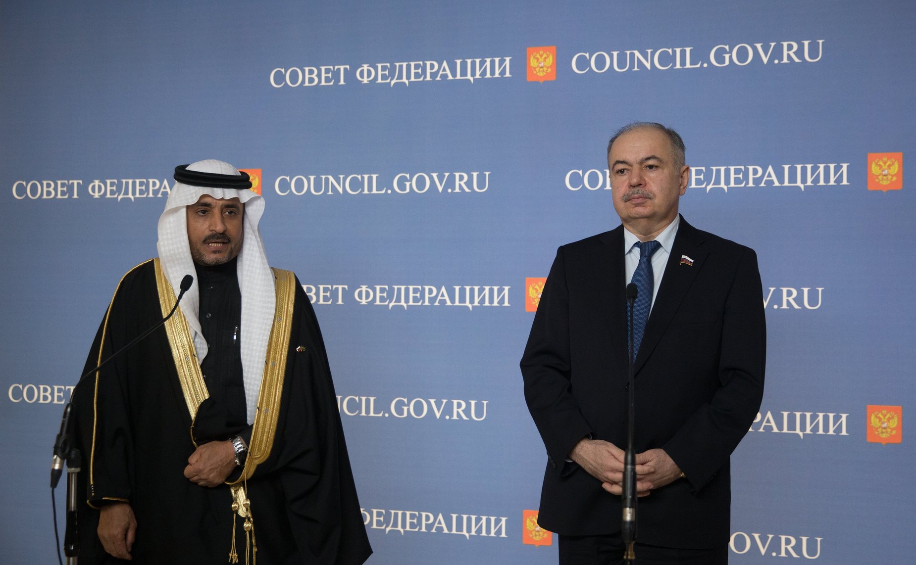 И. Умаханов и заместитель Председателя Консультативного совета Королевства Саудовская Аравия Яхъя Абдулла Ас-Самаан