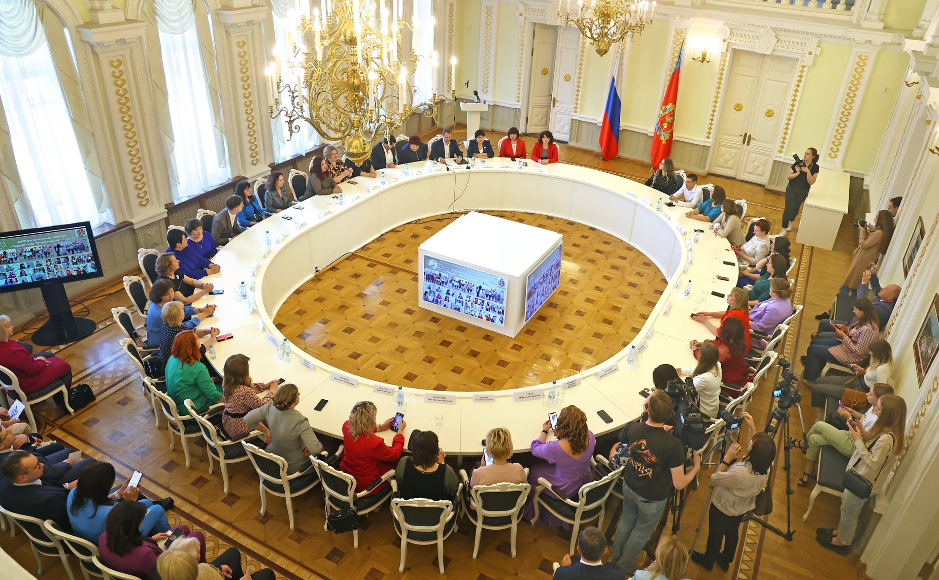 Ольга Хохлова приняла участие в награждении финалистов конкурса «Педагог года»