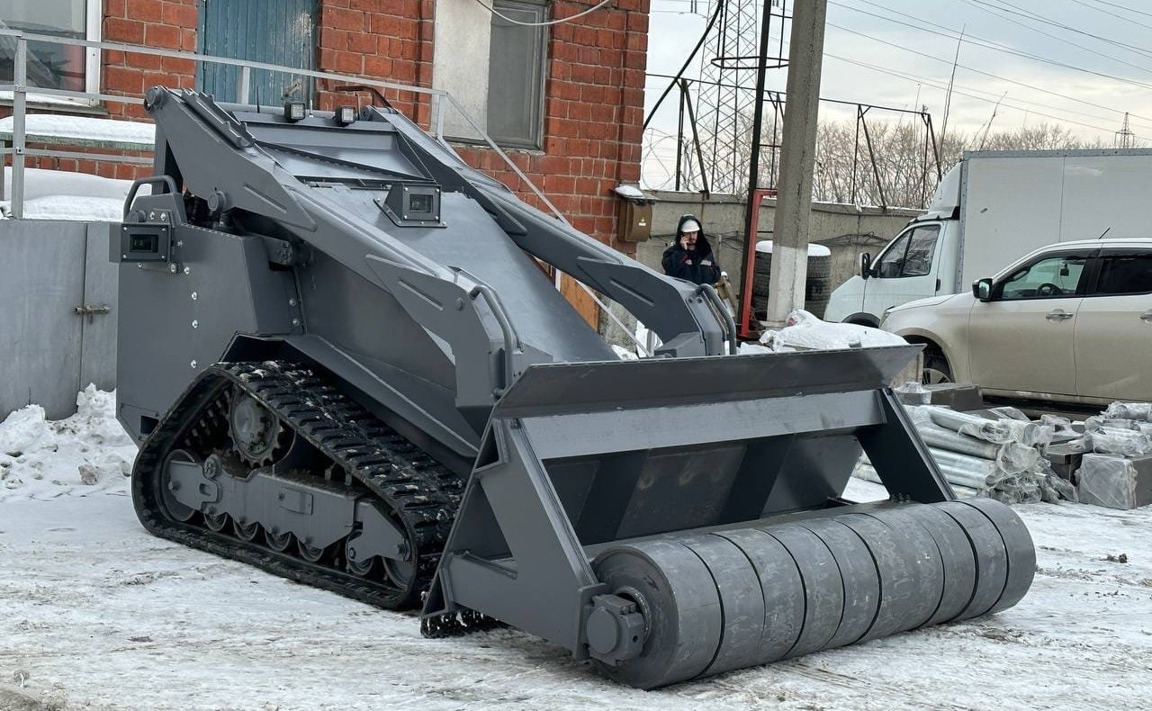 Маргарита Павлова в ходе работы в регионе посетила одно из машиностроительных предприятий, производящих тяжелую гусеничную технику и специальную технику