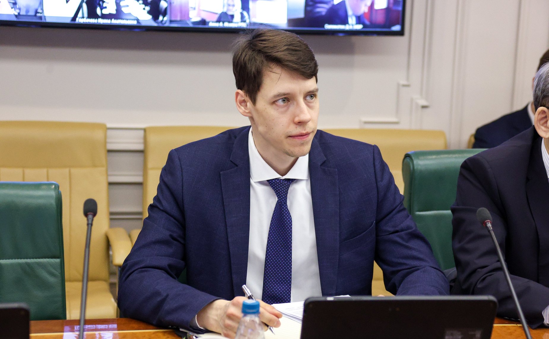 Совещание «Активизация трансграничного грузового судоходства, восстановление круизного сообщения, развитие пассажирского сообщения на реке Амур с организацией строительства судов и их ремонтного обслуживания»