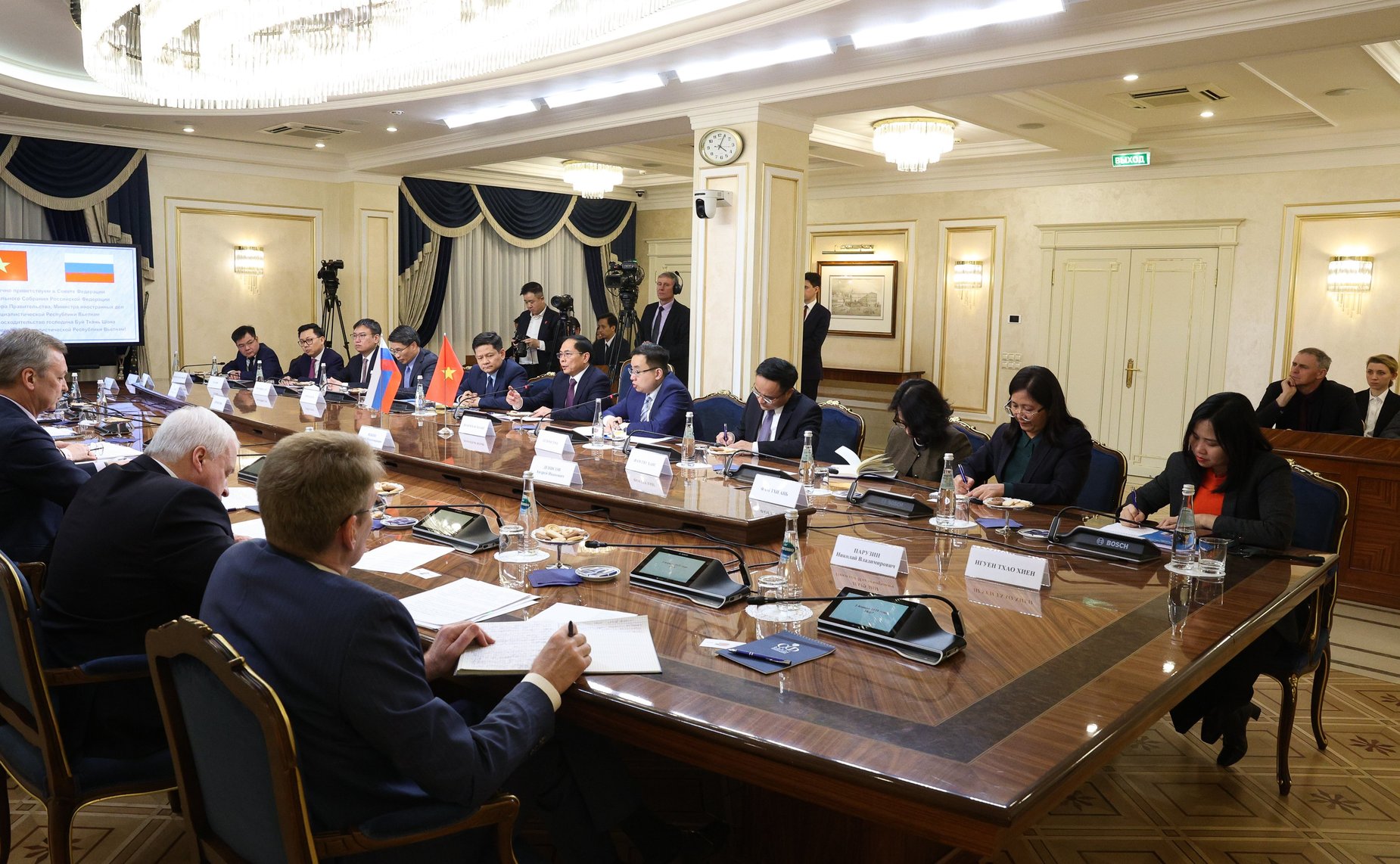 Встреча Председателя Совета Федерации Валентины Матвиенко с Вице-премьером Правительства, Министром иностранных дел Социалистической Республики Вьетнам Буй Тхань Шоном