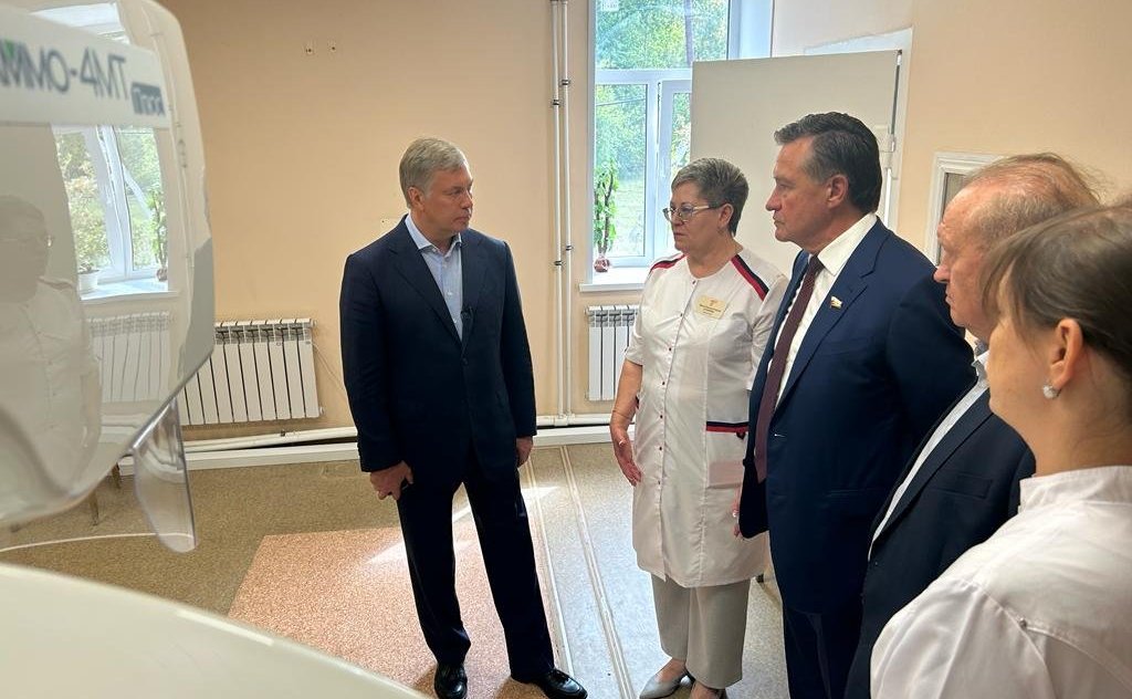Сергей Рябухин в ходе региональной поездки посетил муниципальное образование «Майнский район» район и обсудил вопросы развития здравоохранения