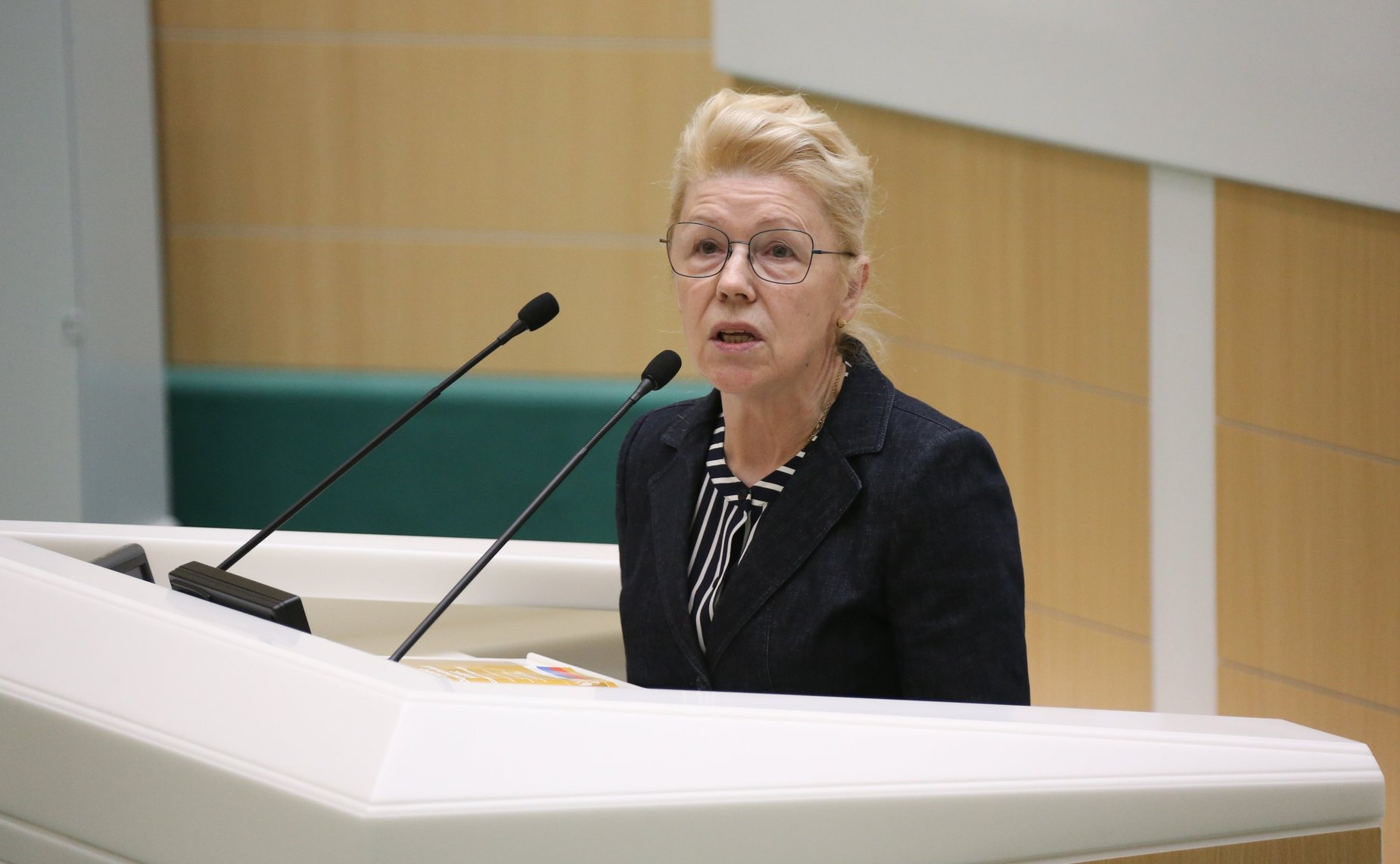 Елена Мизулина