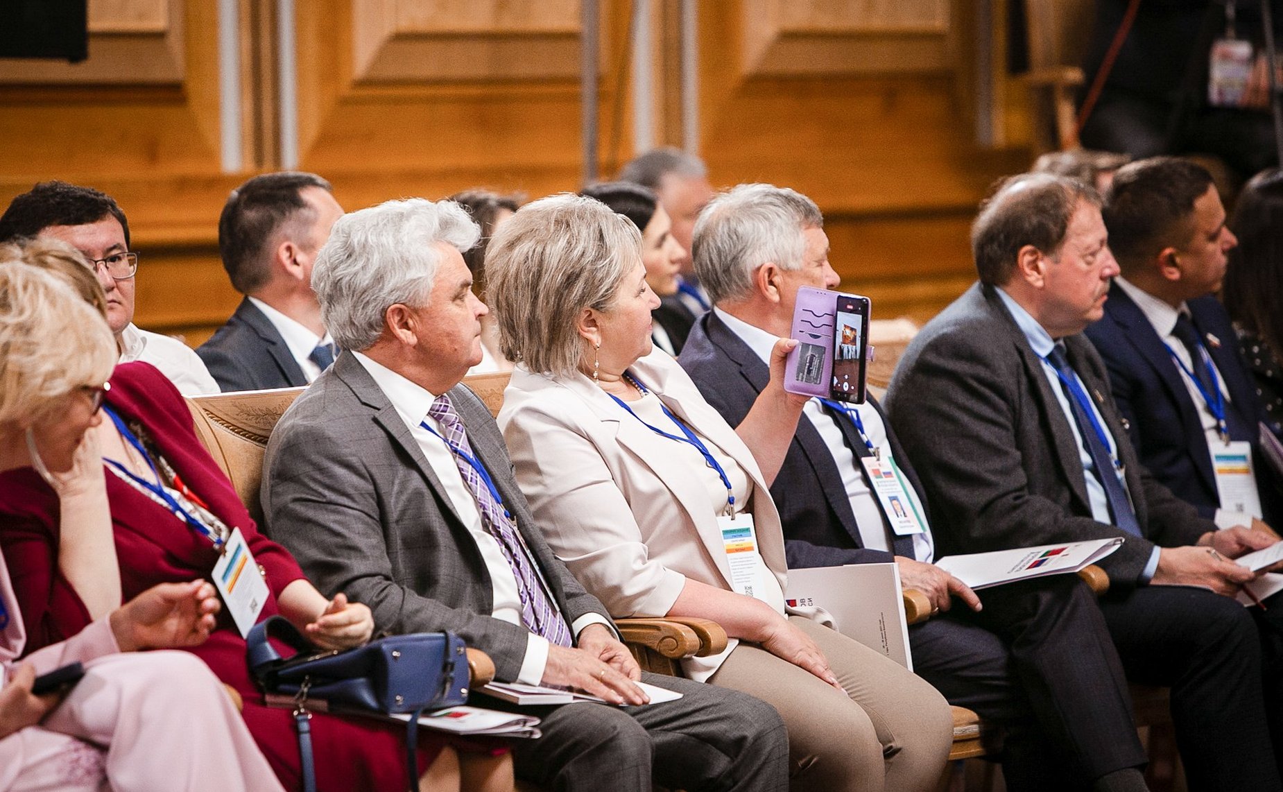 Заседание секции 1 «Гуманитарное сотрудничество России и Беларуси. Итоги десятилетия и перспективы развития». X Форум регионов России и Беларуси