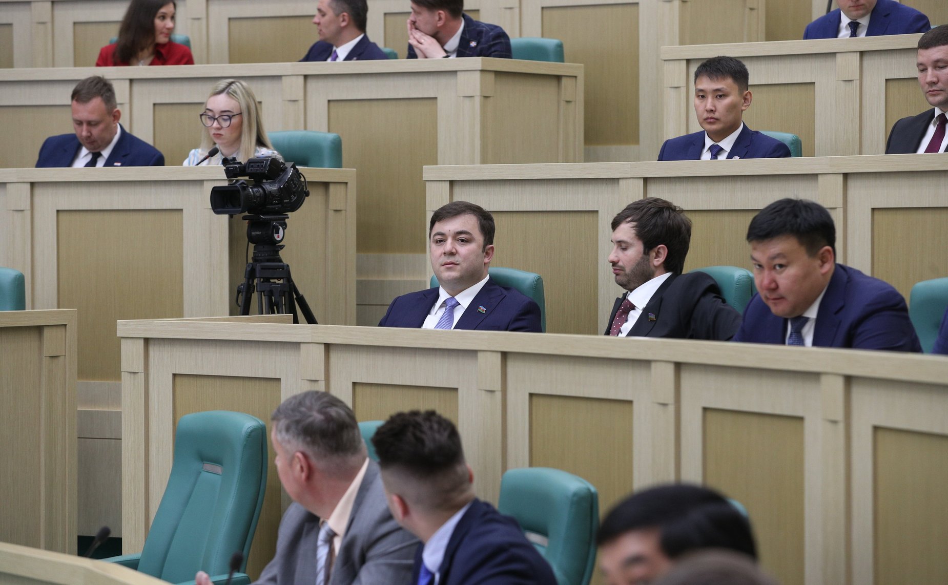 Пленарное заседание Форума молодых парламентариев: «Молодежь XXI века: сберегая наследие, развивая сотрудничество, приближая будущее»