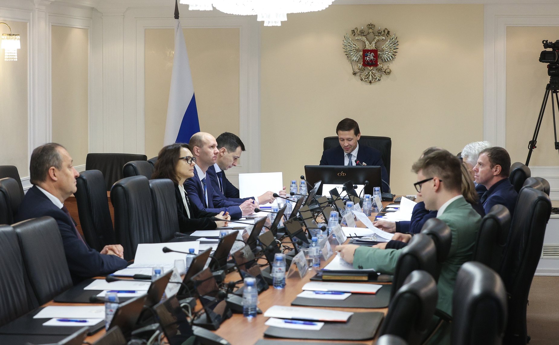 Круглый стол «Правовые аспекты обеспечения снижения зависимости от иностранных технологий и программного обеспечения. Развитие российского производства электронных компонентов, в том числе микрочипов»