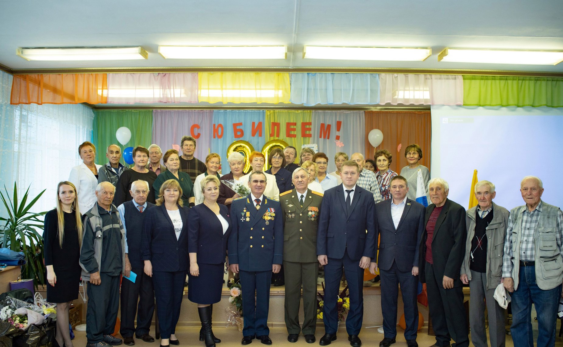 Николай Федоров принял участие в торжественном мероприятии, посвященном 90-летию Толиковской средней общеобразовательной школы Чебоксарского муниципального округа Чувашии