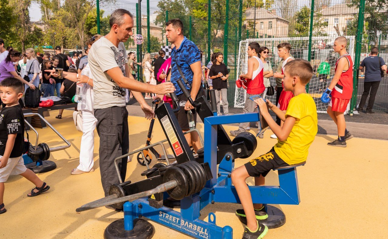 Дарья Лантратова приняла участие в открытии МФЦ в Кременском районе ЛНР