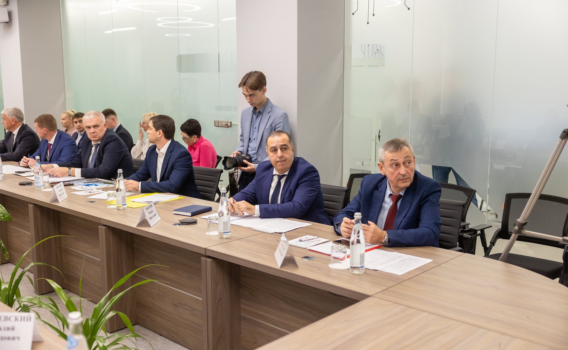 Первый заместитель Председателя СФ Андрей Яцкин в рамках поездки в Ростовскую область провел заседание рабочей группы по вопросам комплексного развития города Таганрога