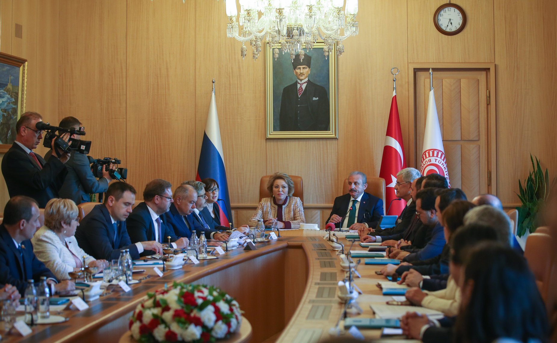 Встреча Председателя Совета Федерации В. Матвиенко с Председателем Великого Национального Собрания Турции М. Шентопом