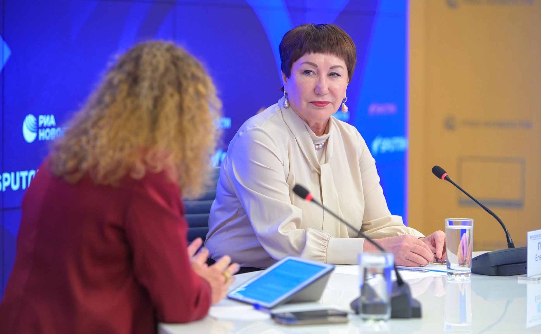 В международном мультимедийном пресс-центре Медиагруппы «Россия сегодня» состоялась пресс-конференция председателя Комитета СФ по социальной политике Елены Перминовой по итогам работы Комитета в осеннюю сессию