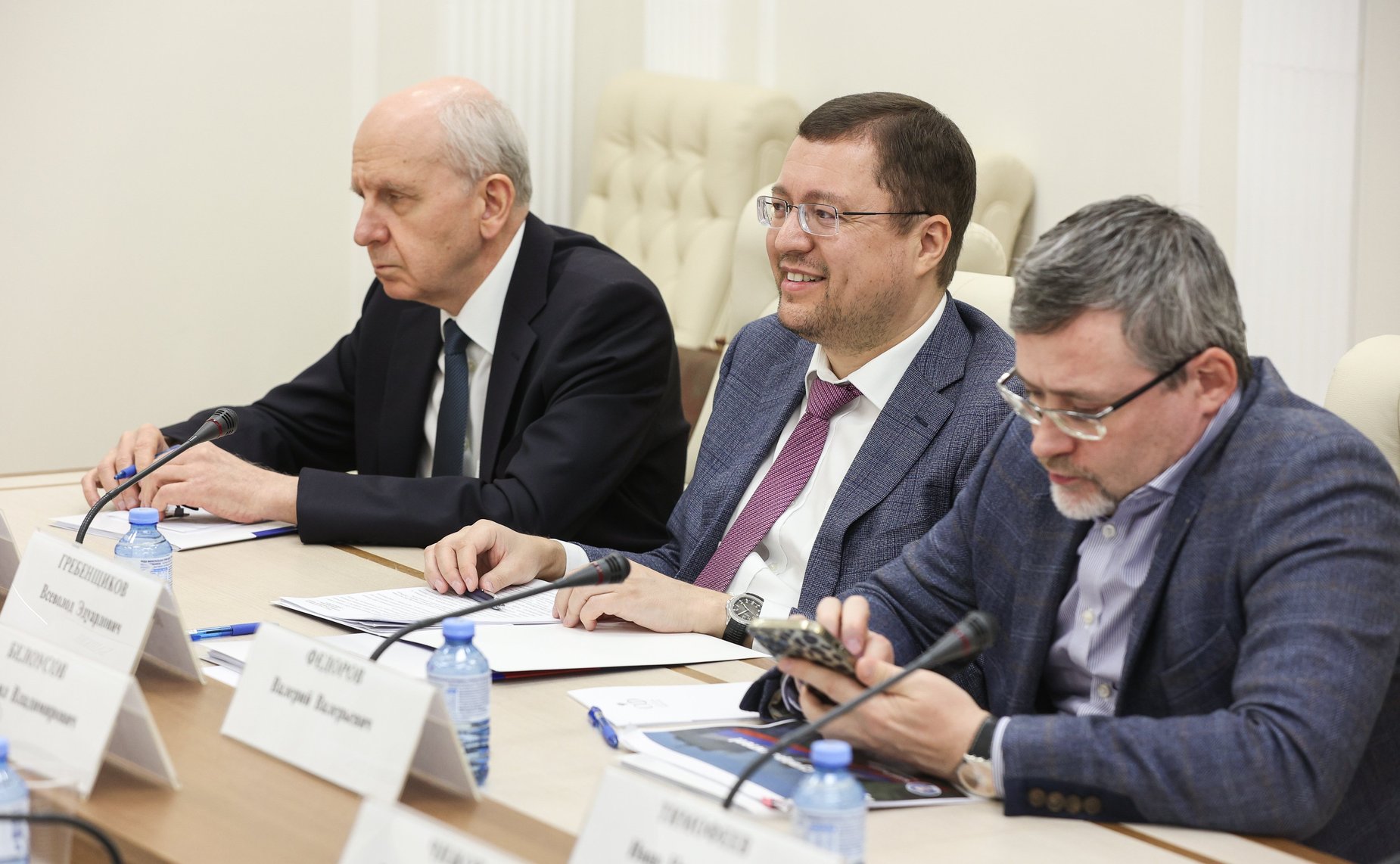 Круглый стол Комиссии СФ по защите государственного суверенитета и предотвращению вмешательства во внутренние дела Российской Федерации