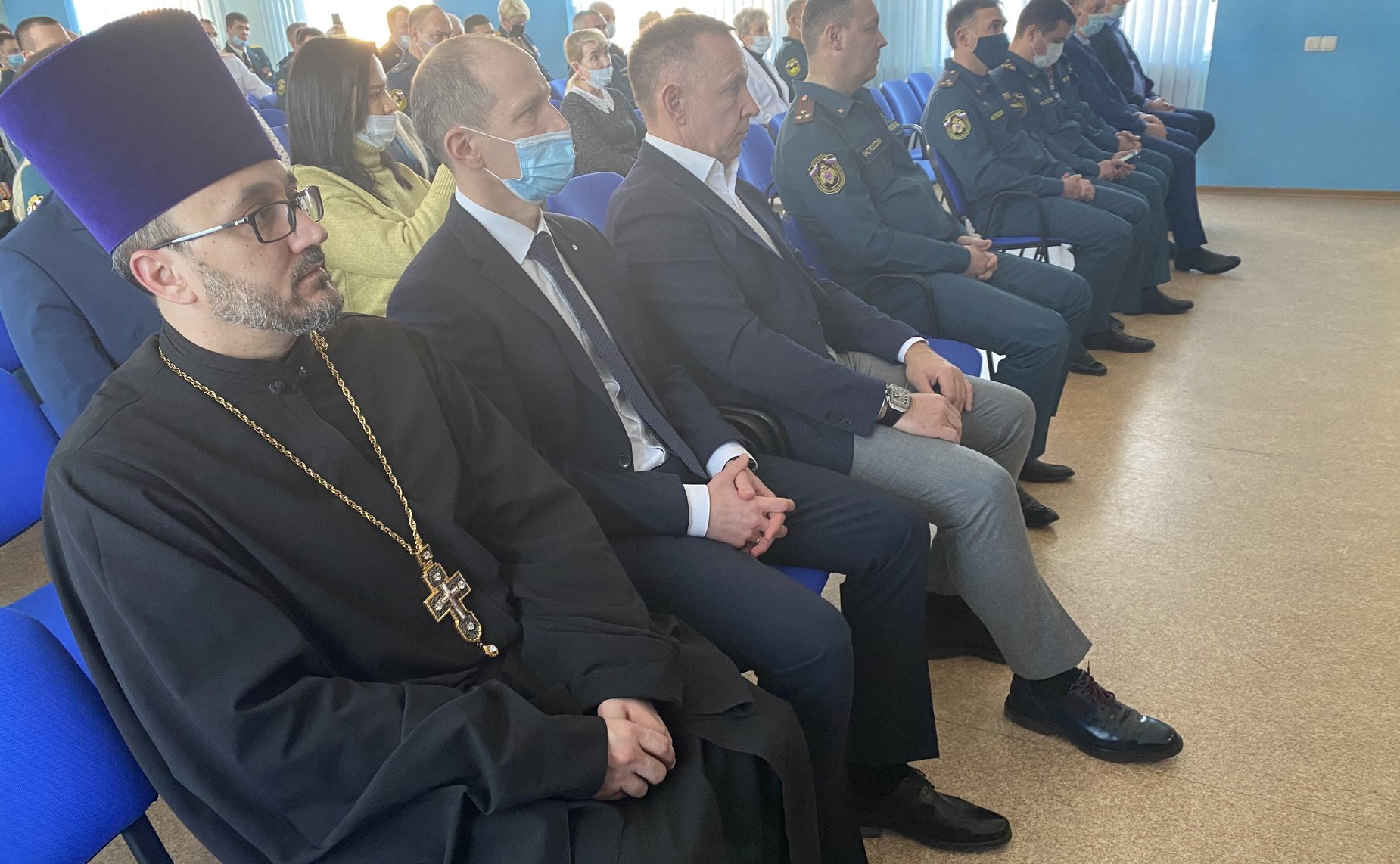 Олег Алексеев поздравил с профессиональным праздником спасателей Саратовской области