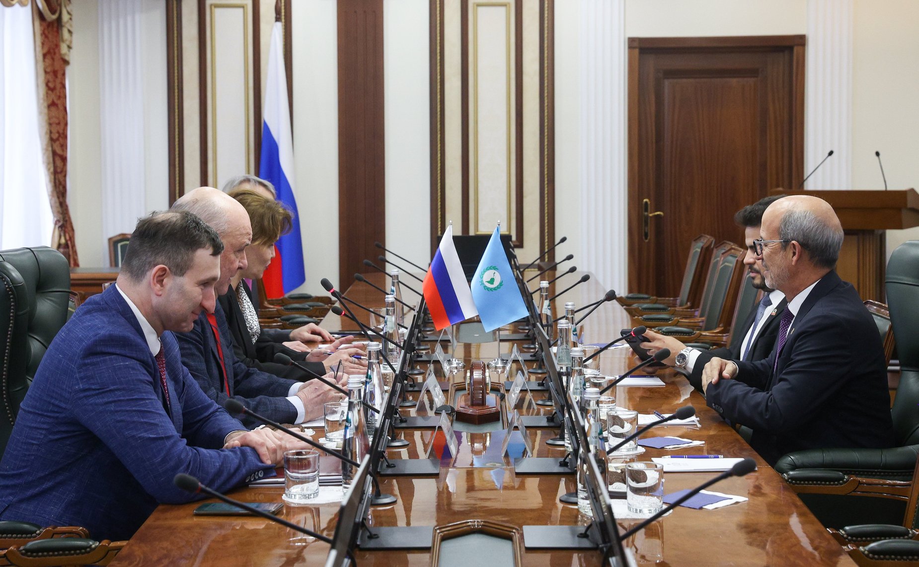 Встреча председателя Комитета Совета Федерации по международным делам Григория Карасина с Председателем Парламента стран Латинской Америки и Карибского бассейна Роландо Мигелем Гонсалесом Патрисио