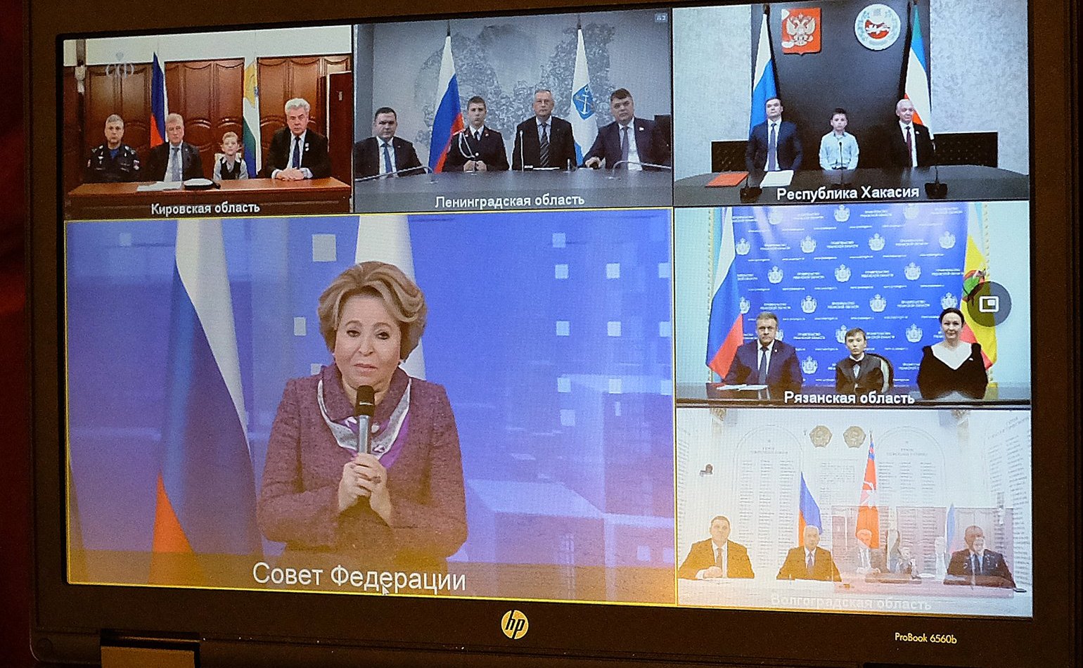 Виктор Бондарев в рамках Всероссийского гражданско-патриотического проекта «Дети-герои» наградил медалью «За проявленное мужество» кировского школьника