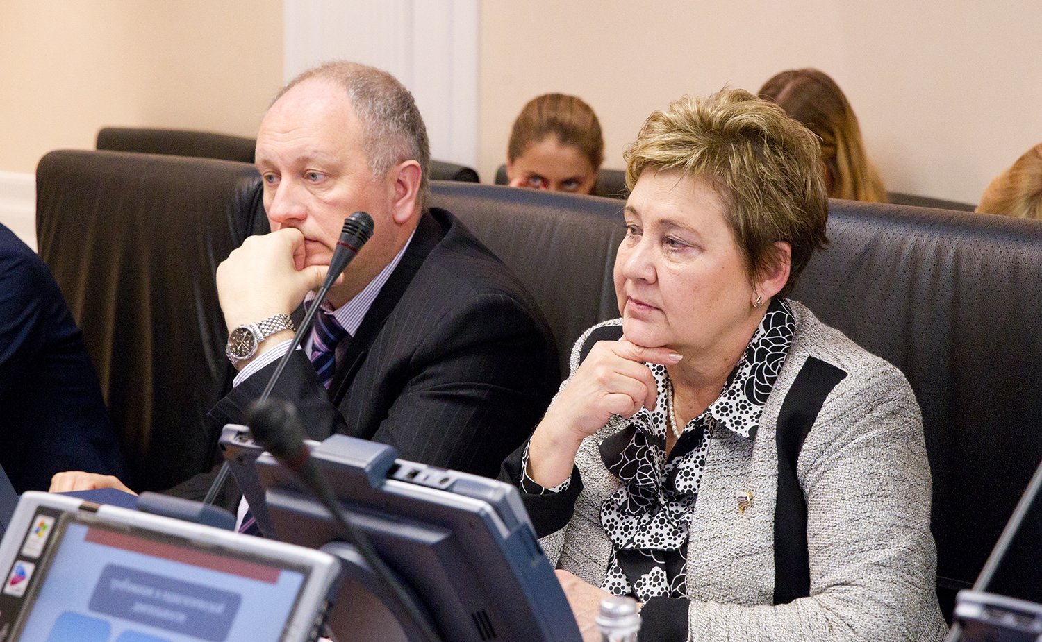 «Круглый стол» на тему «Основные проблемы модернизации системы дошкольного образования в России на современном этапе: законодательный аспект»-11