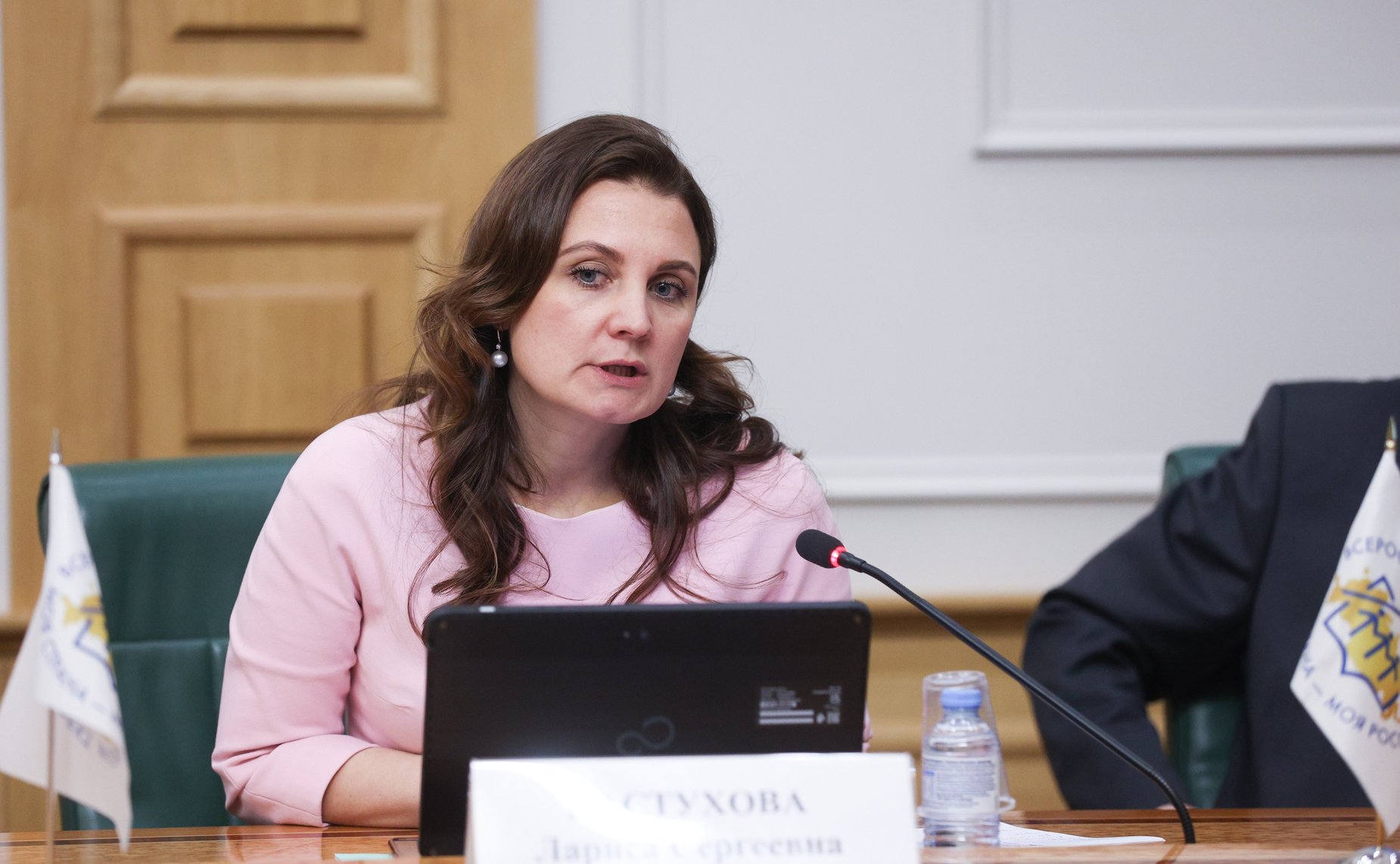 Встреча председателя Комитета Совета Федерации по науке, образованию и культуре Лилии Гумеровой с участниками Всероссийского конкурса «Моя страна-моя Россия»