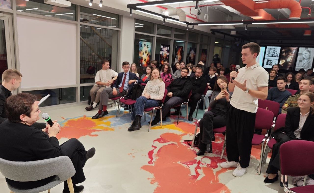 Лариса Мельник во второй раз встретилась со студентами Российской академии народного хозяйства и государственной службы при Президенте РФ (РАНХиГС)