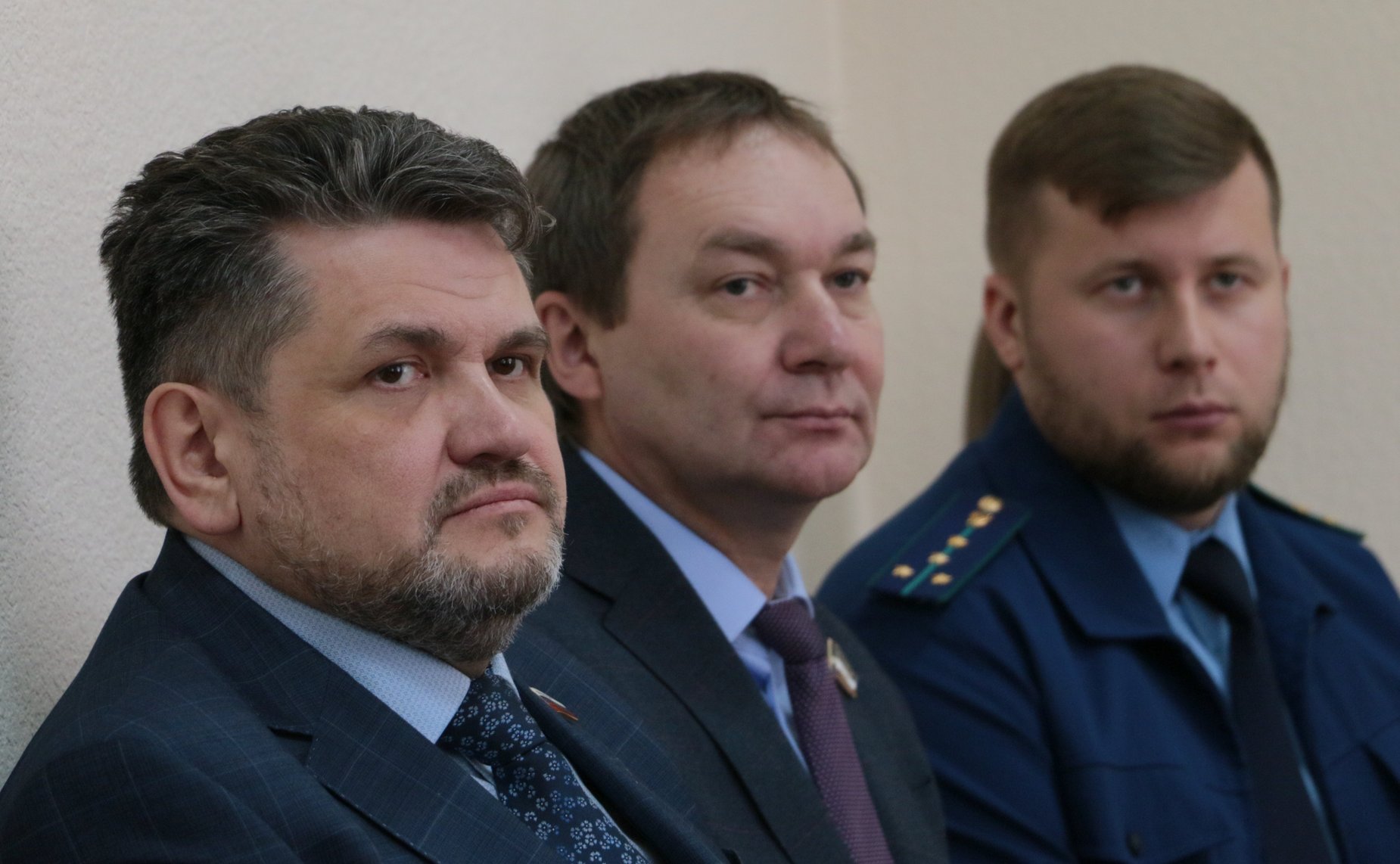 Александр Жуков в ходе поездки в регион принял участие в сессии городского Совета депутатов Абазы