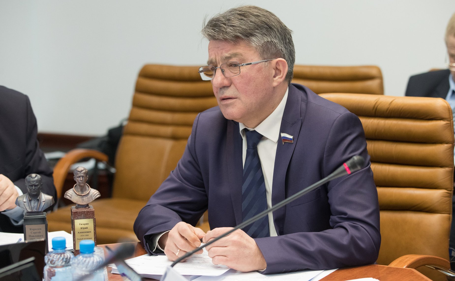 В. Озеров