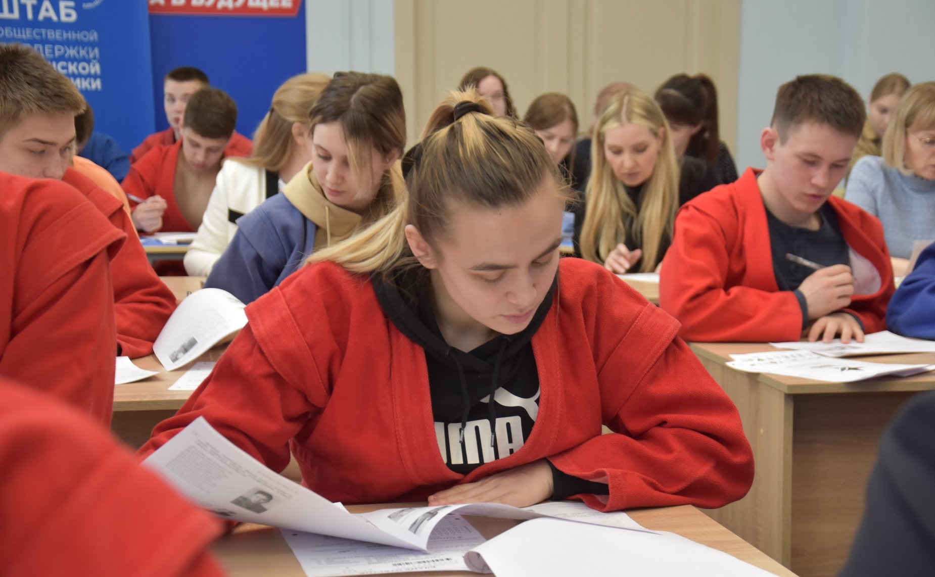 Николай Владимиров в Чебоксарах принял участие в Международной исторической акции «Диктант Победы» вместе с юными самбистами