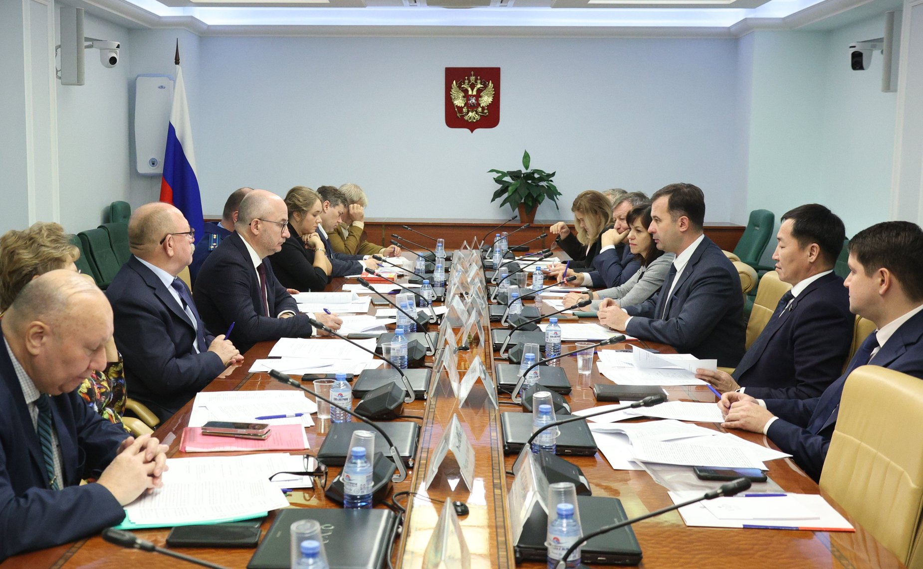 Круглый стола Комитета СФ по конституционному законодательству и государственному строительству «Актуальные проблемы разграничения уголовной и административной ответственности за незаконные действия, причиняющие вред атмосферному воздуху»