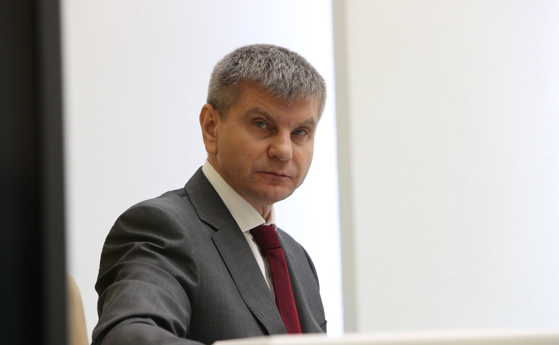 Геннадий Голов