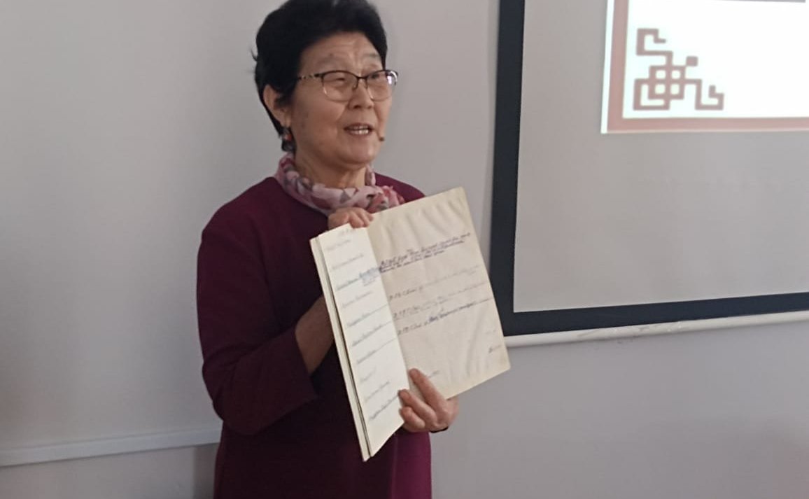 Баир Жамcуев в Агинском встретился с работниками налоговой службы, со студентами и преподавателями средних специальных учебных заведений