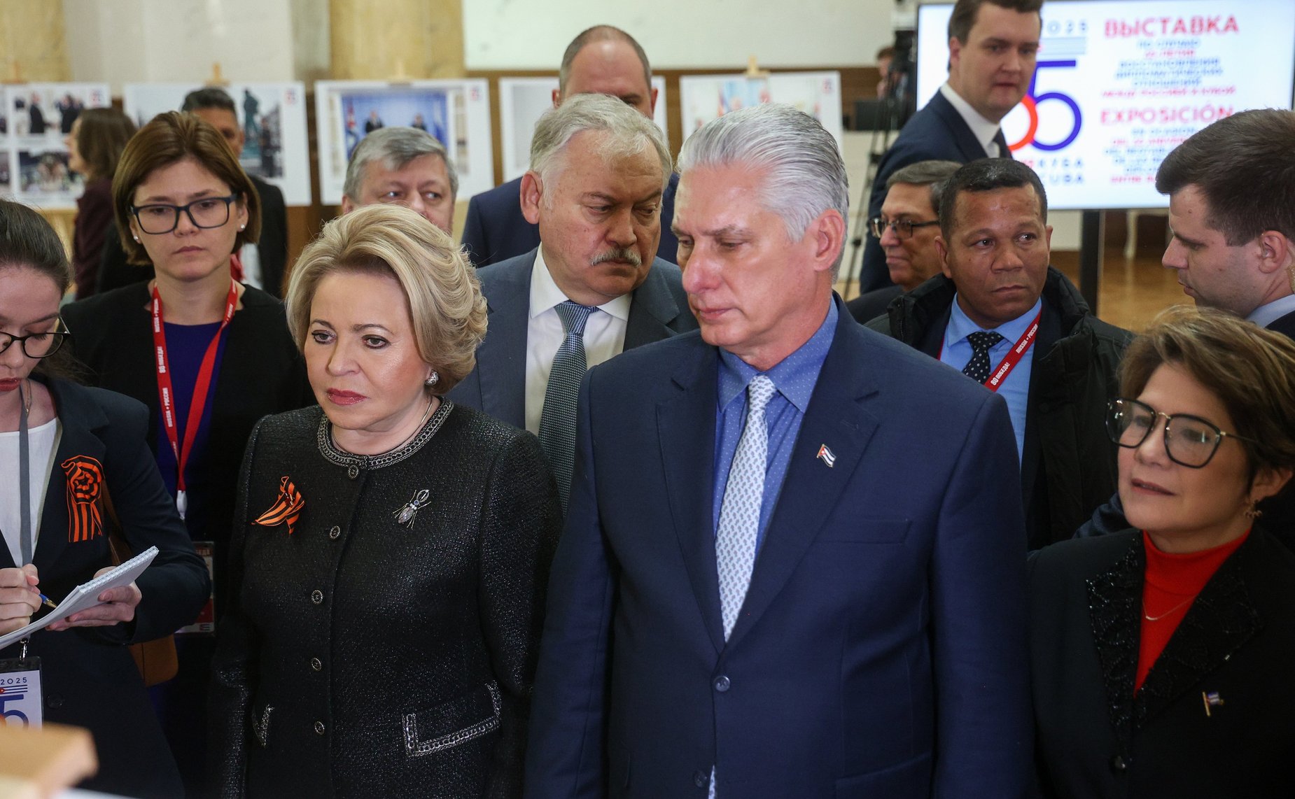 Председатель Совета Федерации Валентина Матвиенко, Президент Кубы Мигель Марио Диас-Канель и Председатель Московской городской Думы Алексей Шапошников открыли фотовыставку, посвящённую 65-летию восстановления российско-кубинских дипломатических отношений