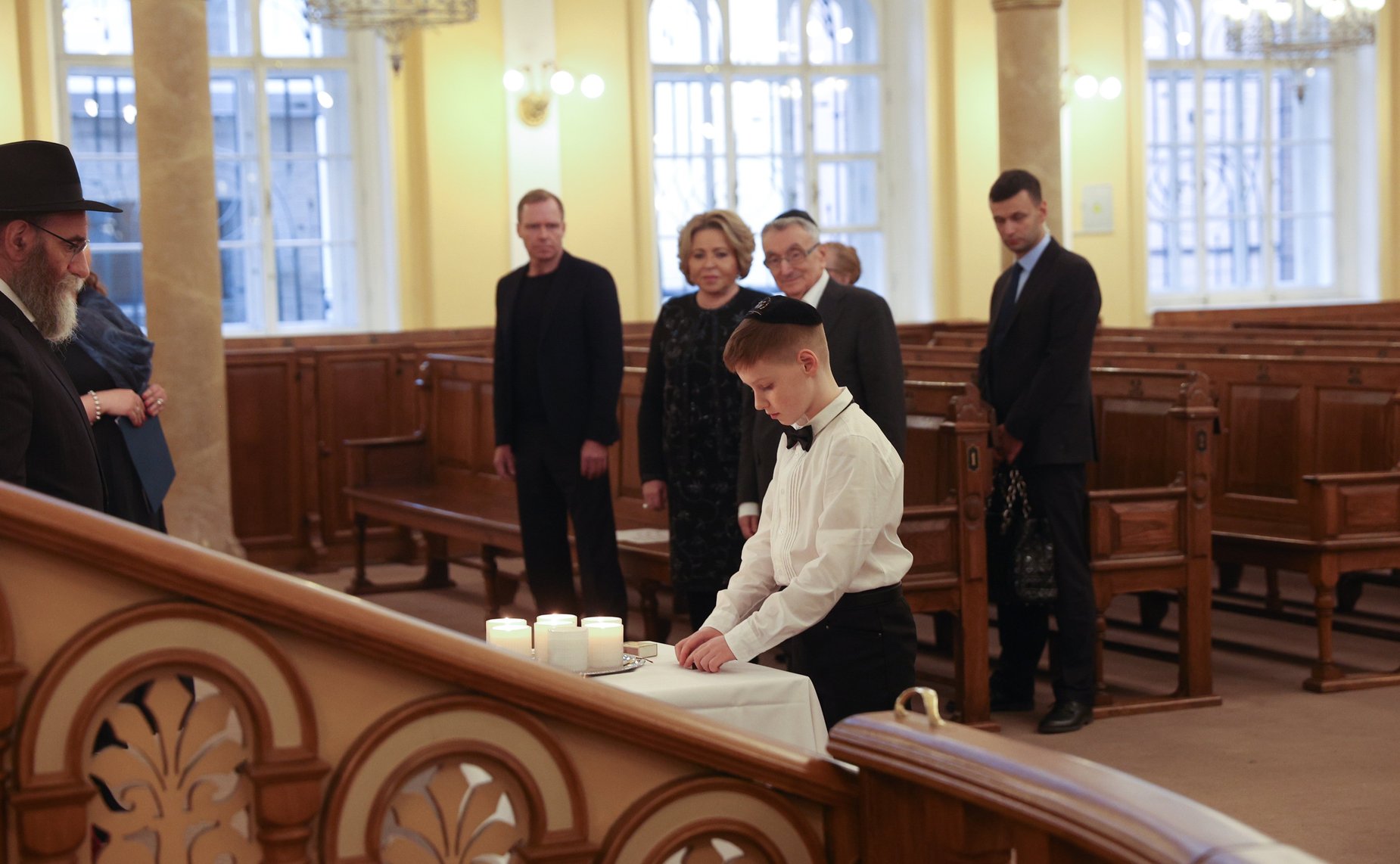 Валентина Матвиенко в Международный день памяти жертв Холокоста посетила Большую Хоральную Синагогу