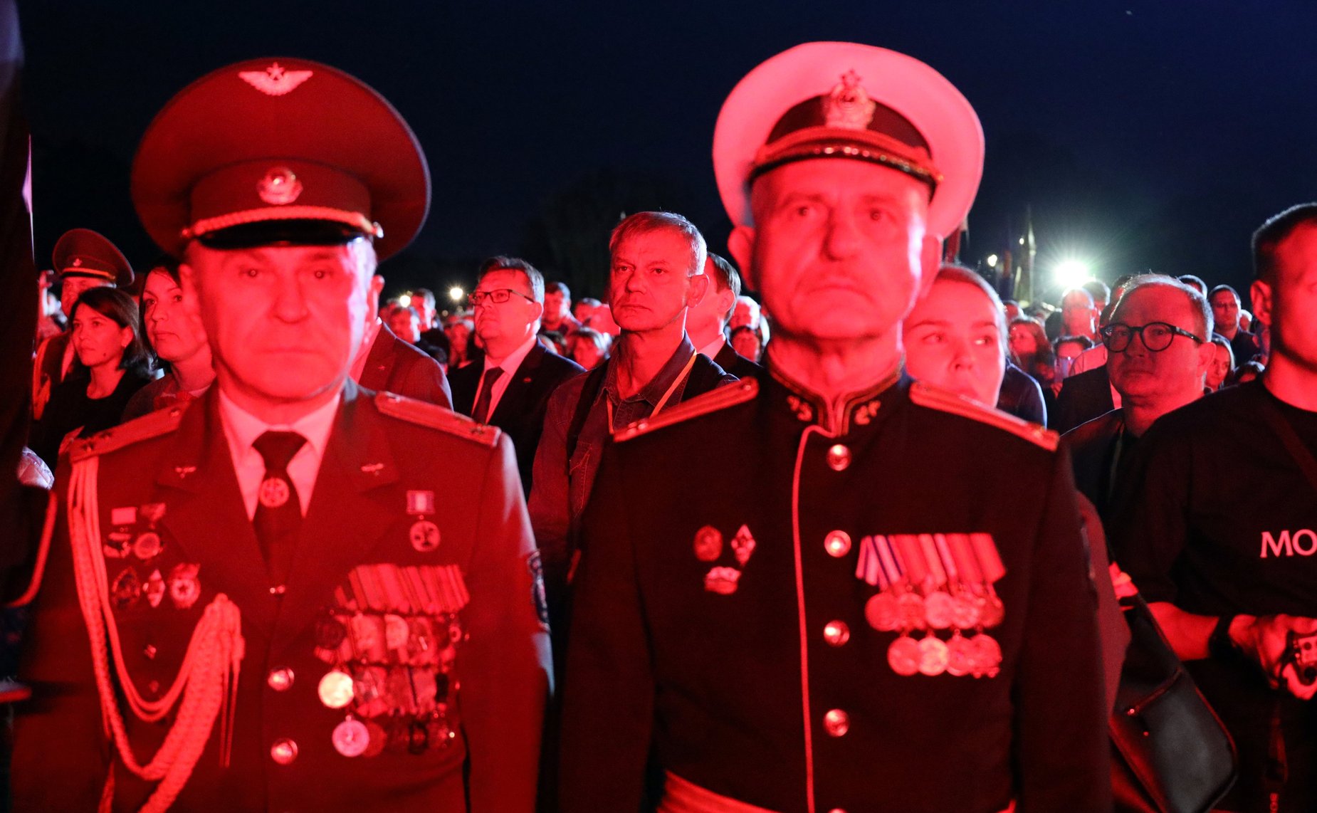 В память о событиях Великой Отечественной войны в ночь на 22 июня прошел митинг-реквием, в котором участвовали как школьники, прибывшие на «Поезде Памяти»