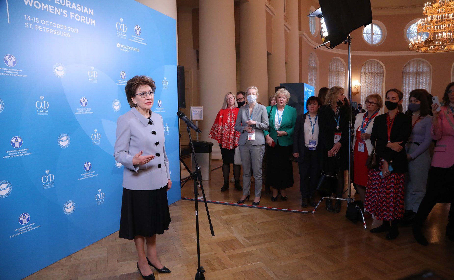 Пресс-подход Галины Кареловой