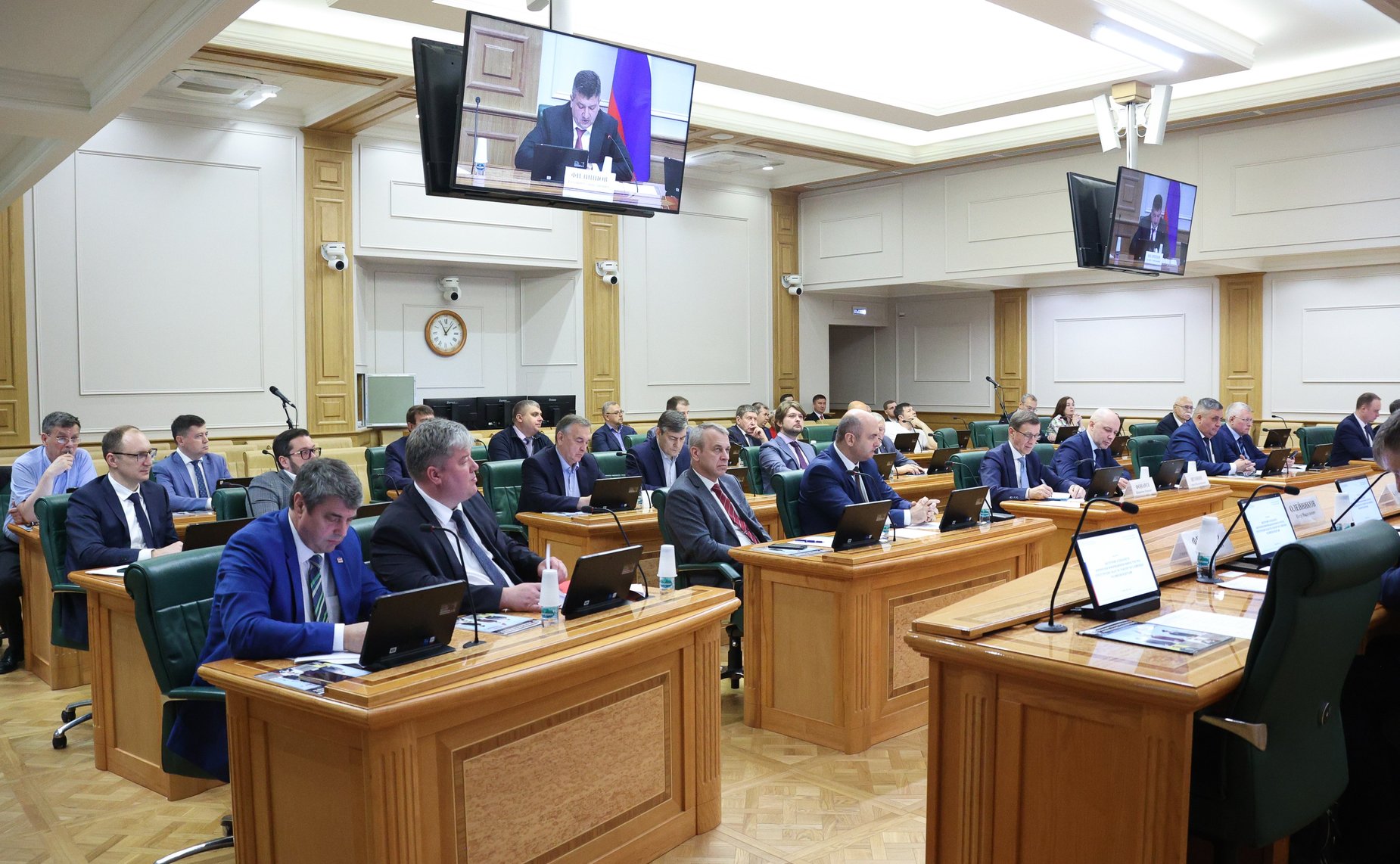 Совещание Комитета Совета Федерации по экономической политике «Обеспечение безопасности критической информационной инфраструктуры стратегических объектов транспортного комплекса Российской Федерации»