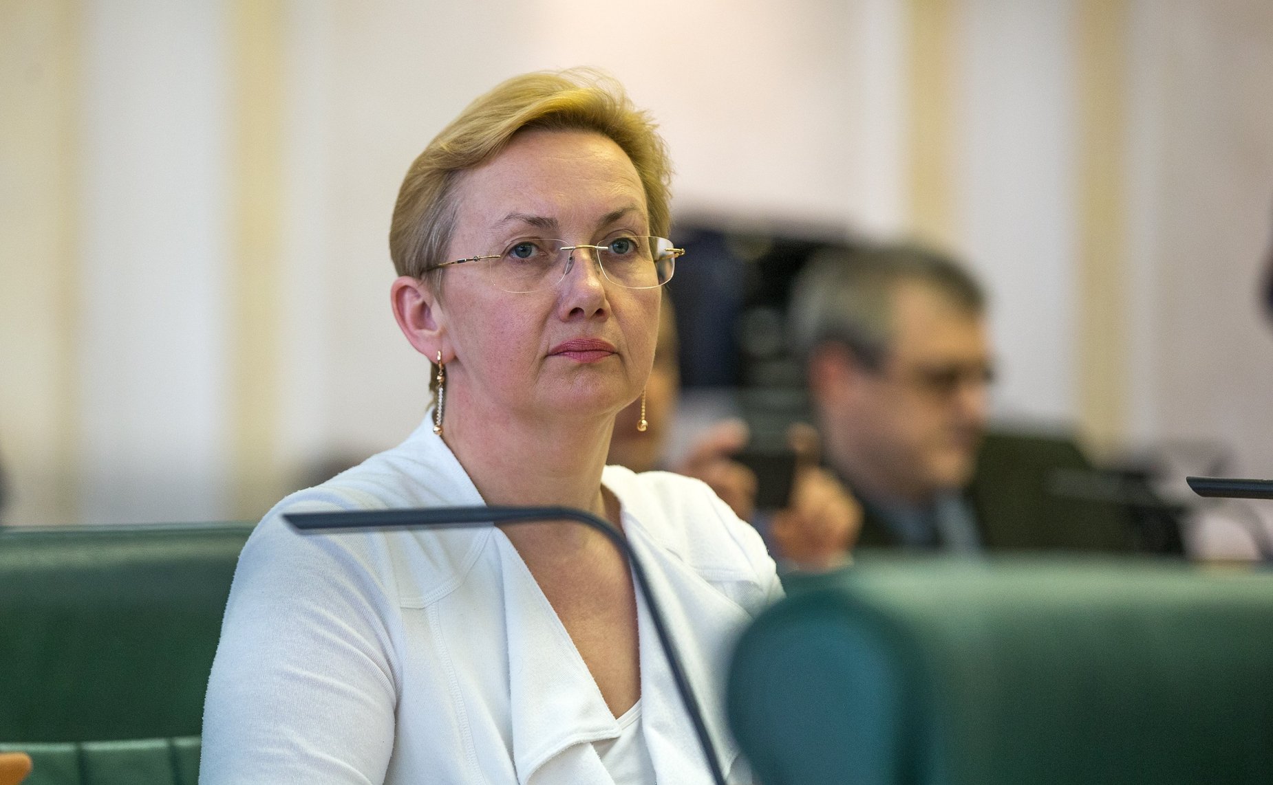 Публичное обсуждение проекта федерального закона, касающегося придания государственного статуса программе по установкам беби-боксов