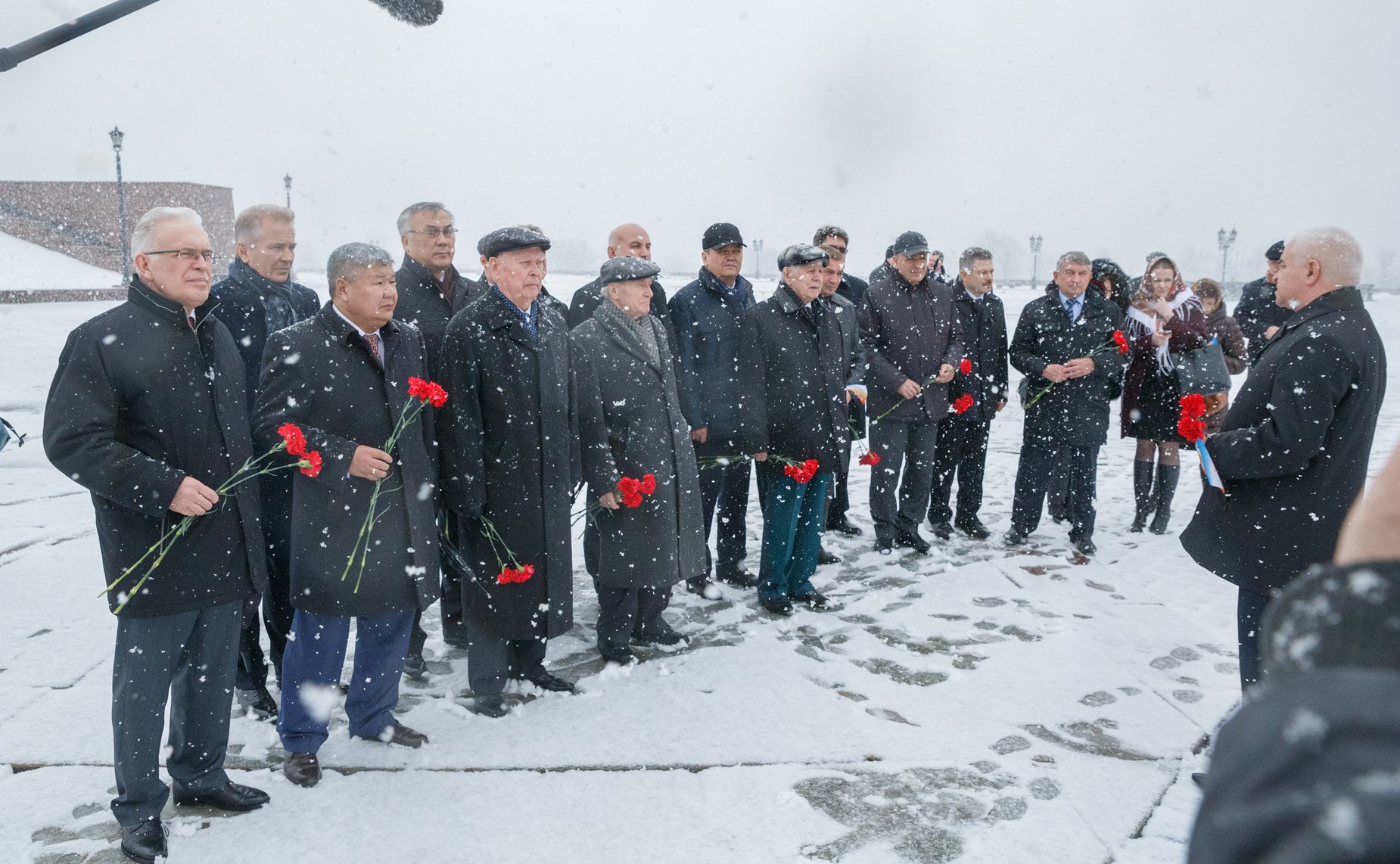 Сенаторы приняли участие в «Эстафете памяти», посвященной 70-летию Великой Победы